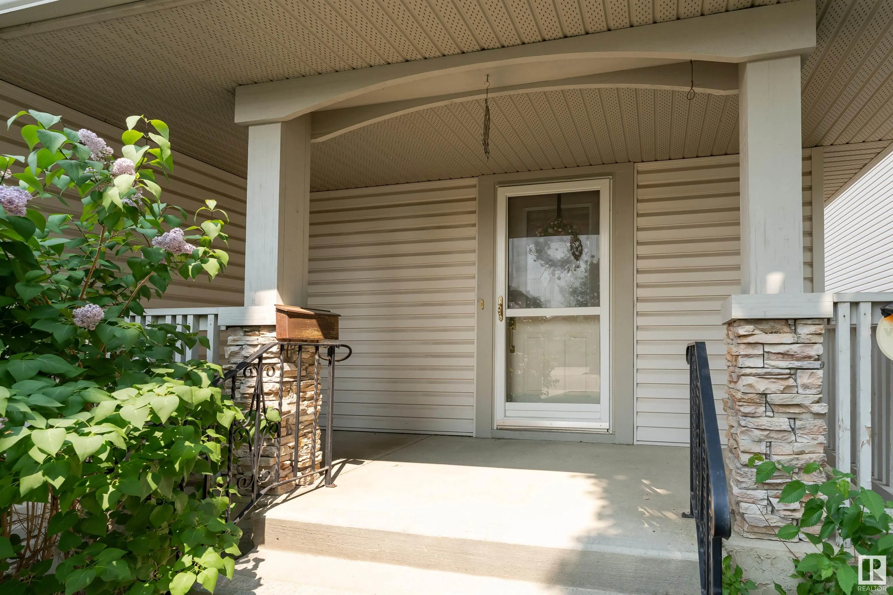 183 RIDGEHAVEN Crescent
