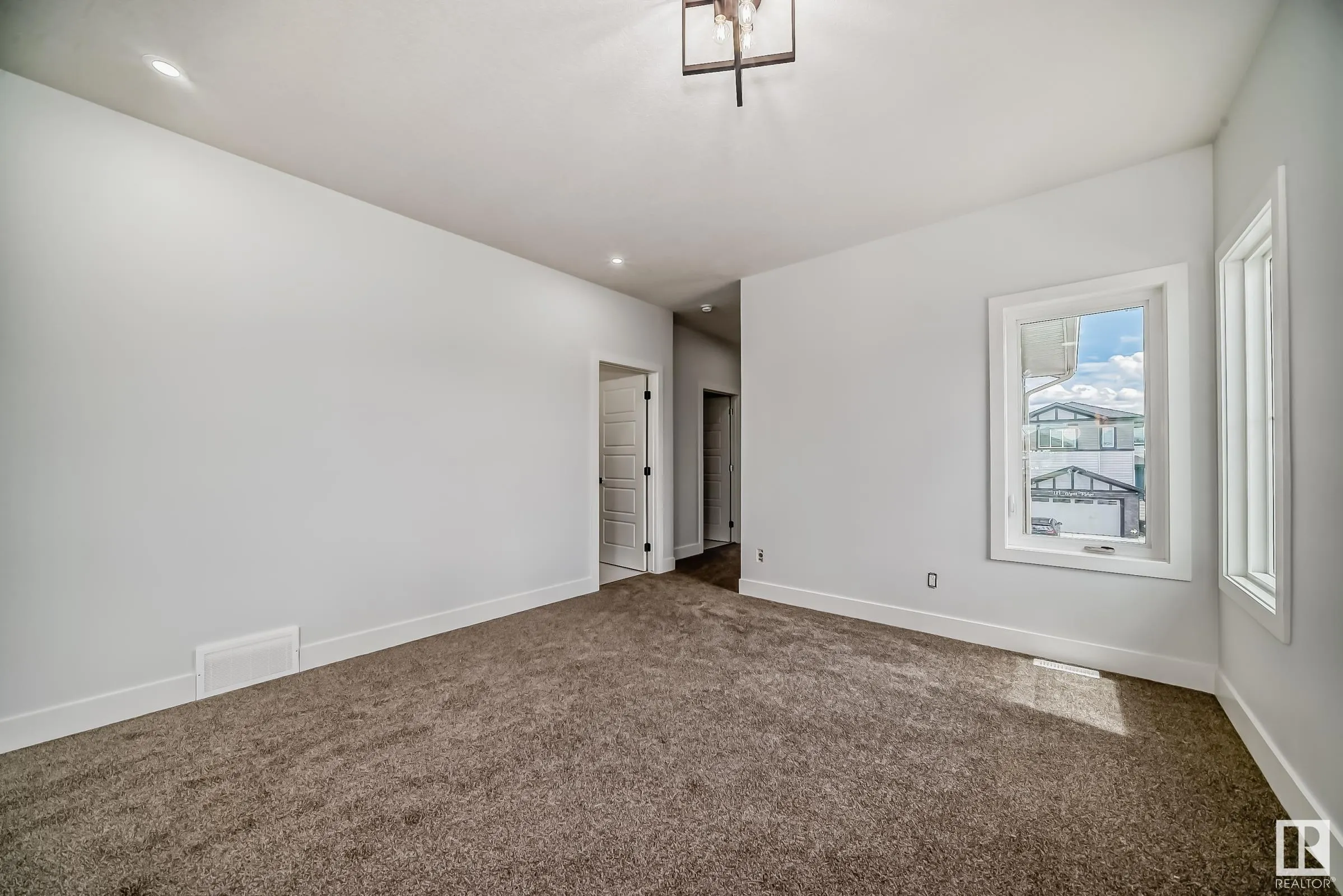 47 Waverly Way