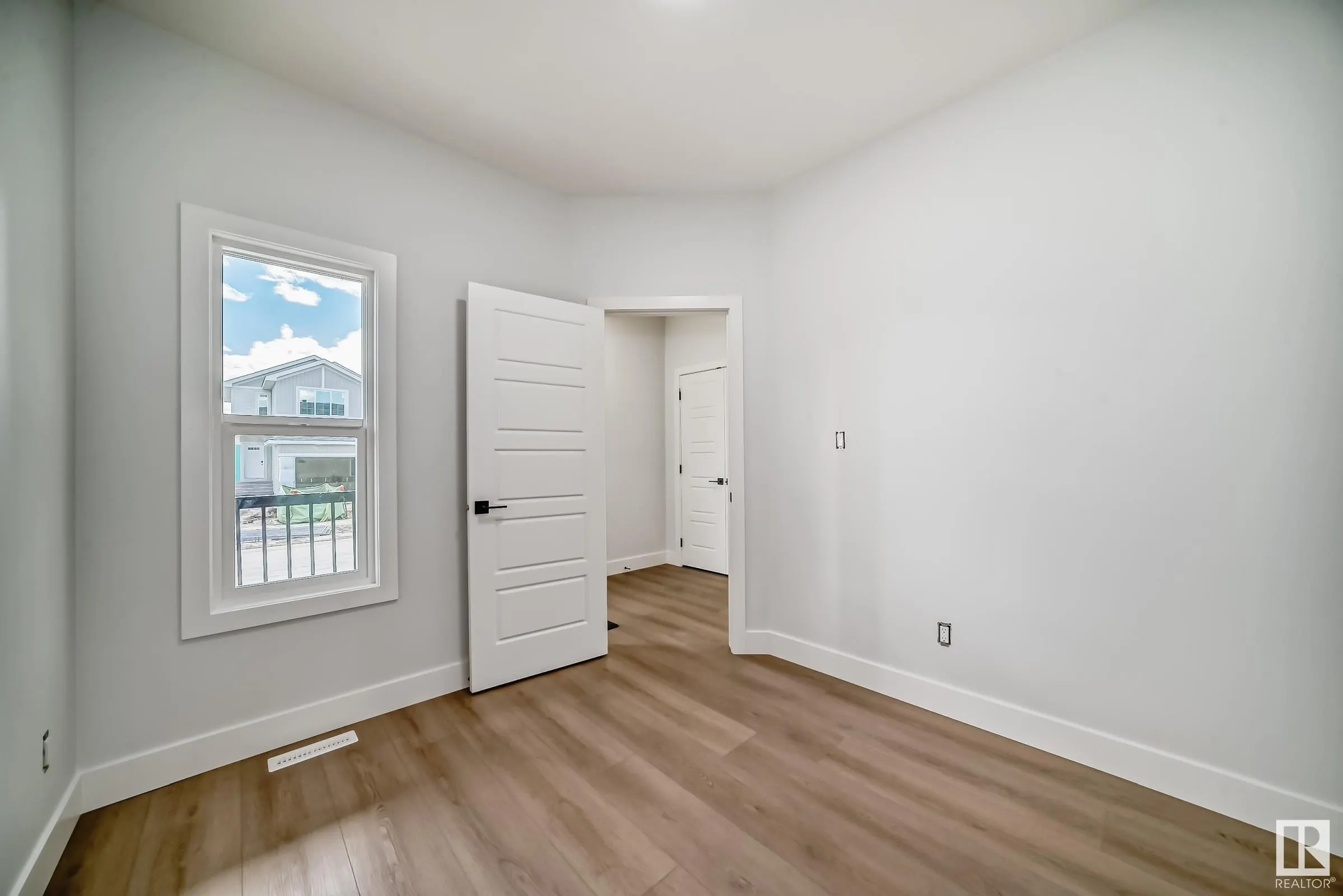 47 Waverly Way