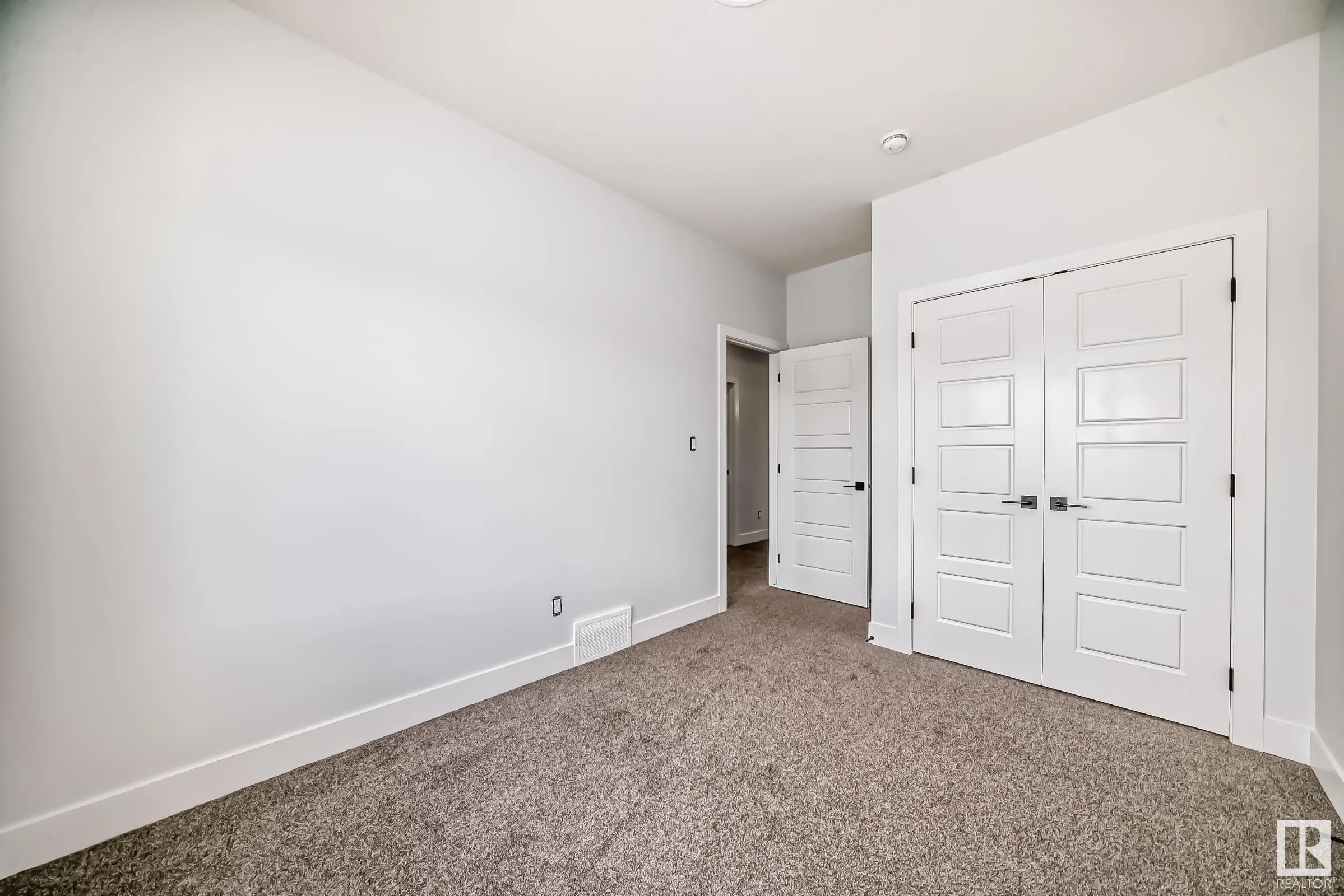 47 Waverly Way