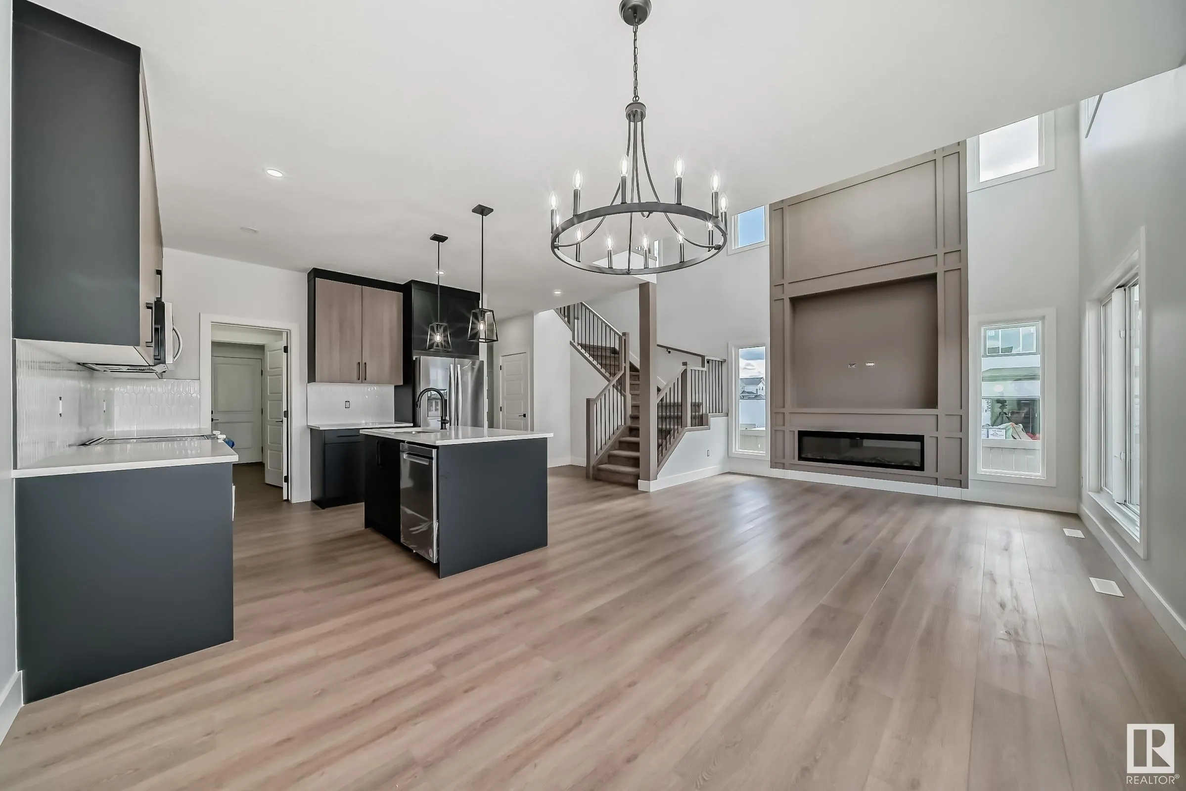 47 Waverly Way