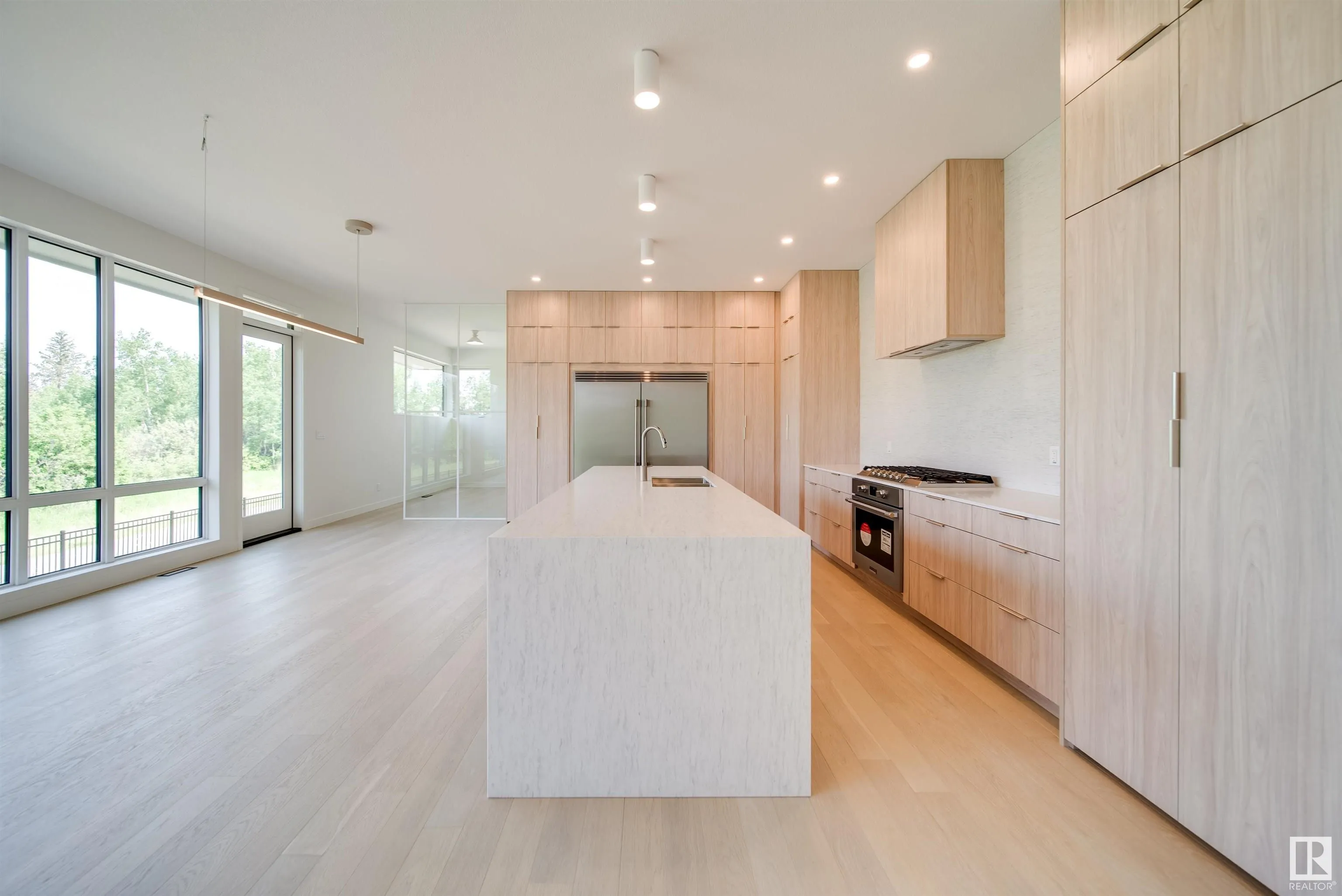 6090 Crawford Drive