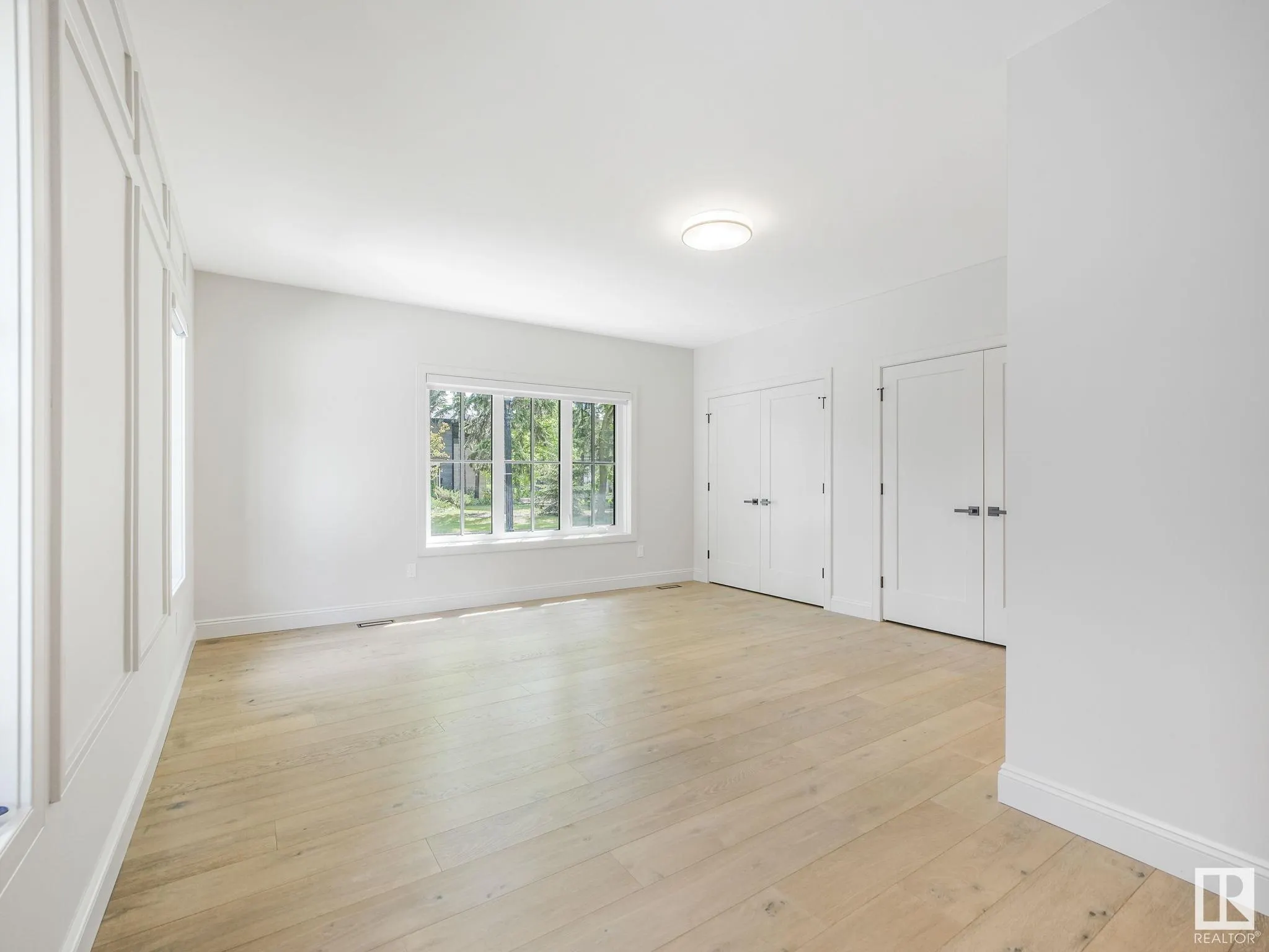 13002 GLENORA Crescent