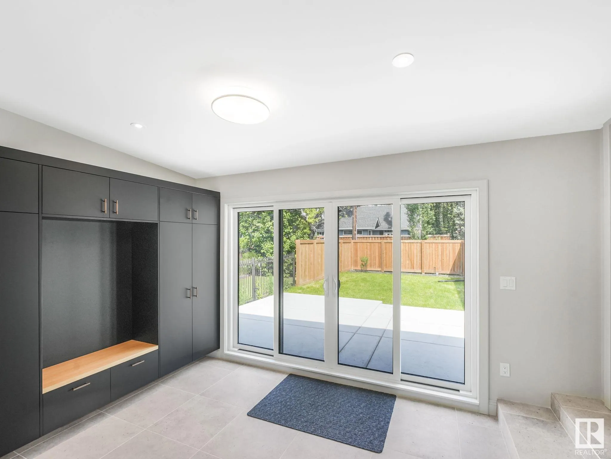 13002 GLENORA Crescent