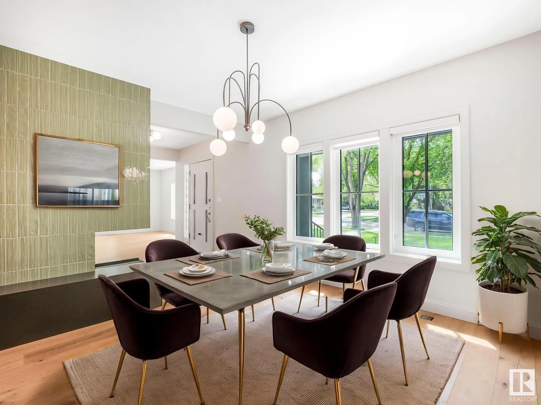 13002 GLENORA Crescent