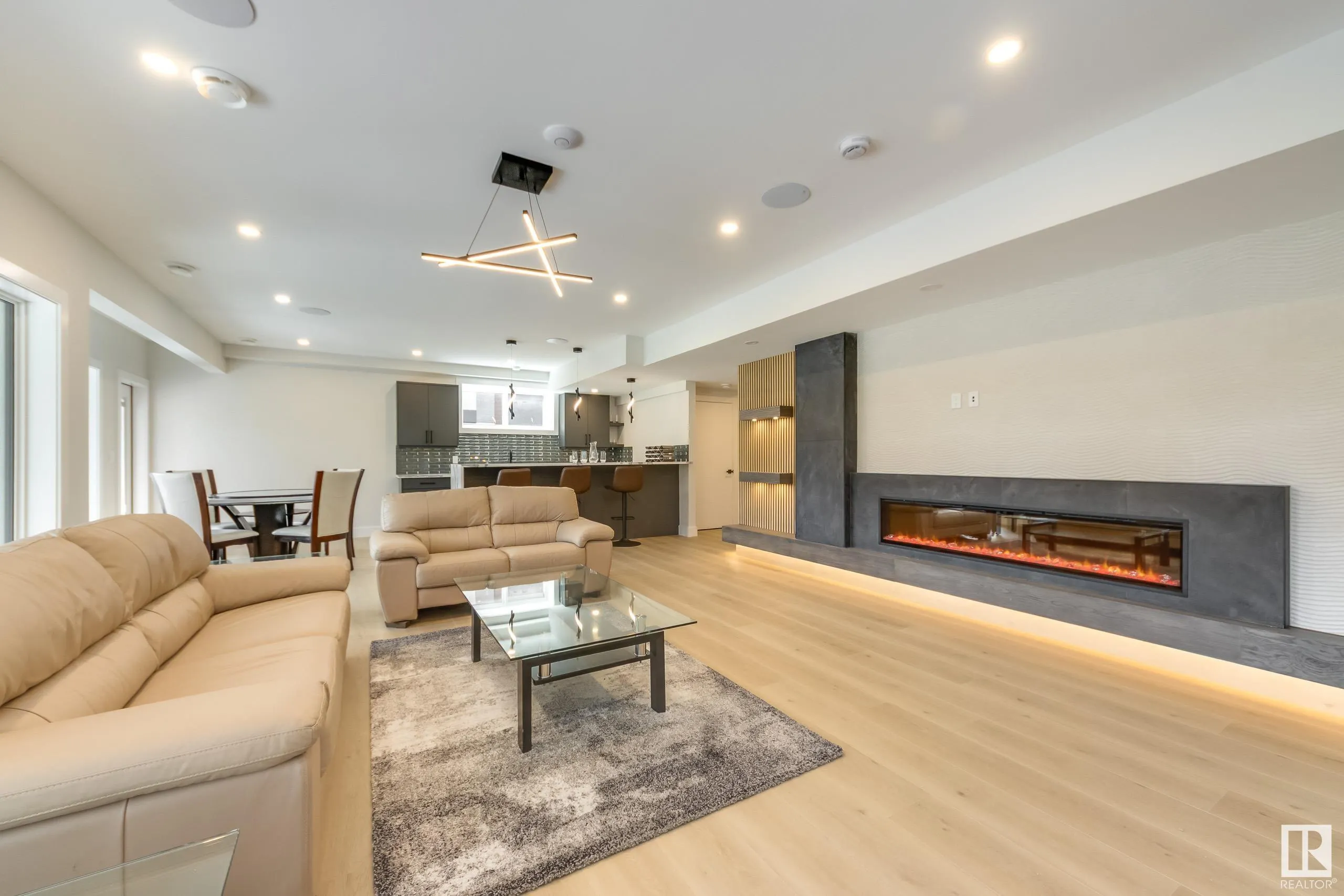 4715 WOOLSEY COMMON