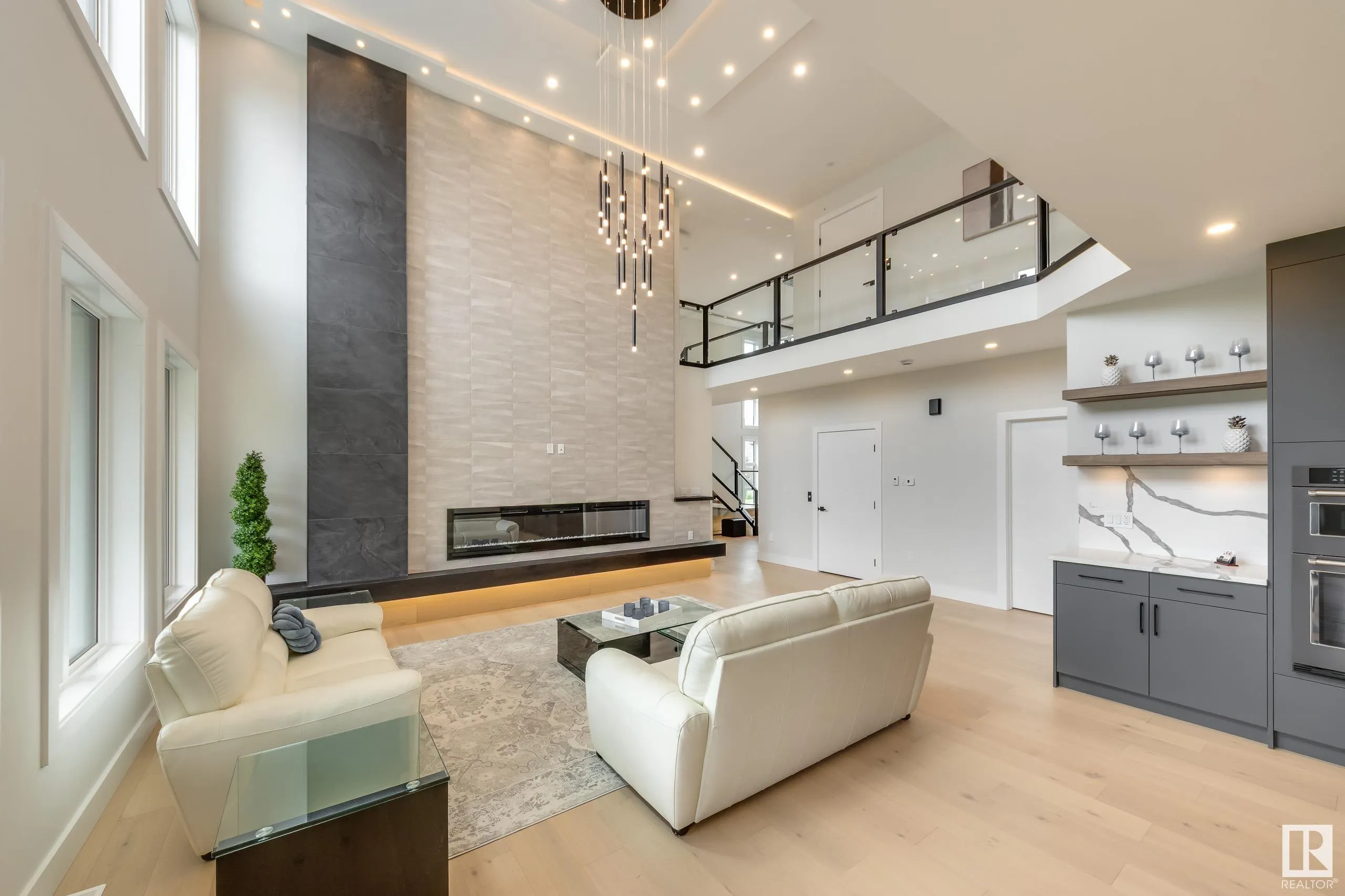 4715 WOOLSEY COMMON