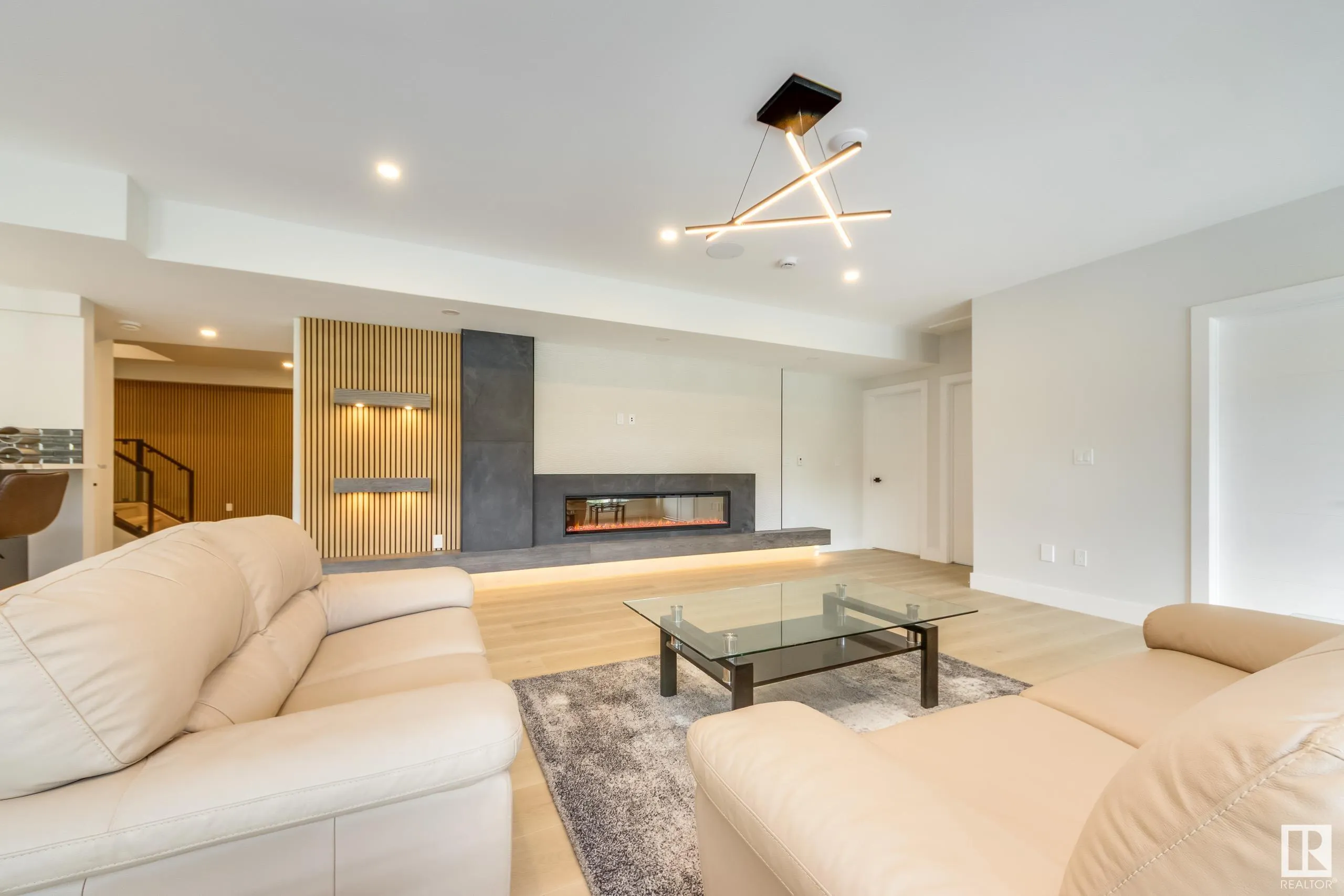 4715 WOOLSEY COMMON