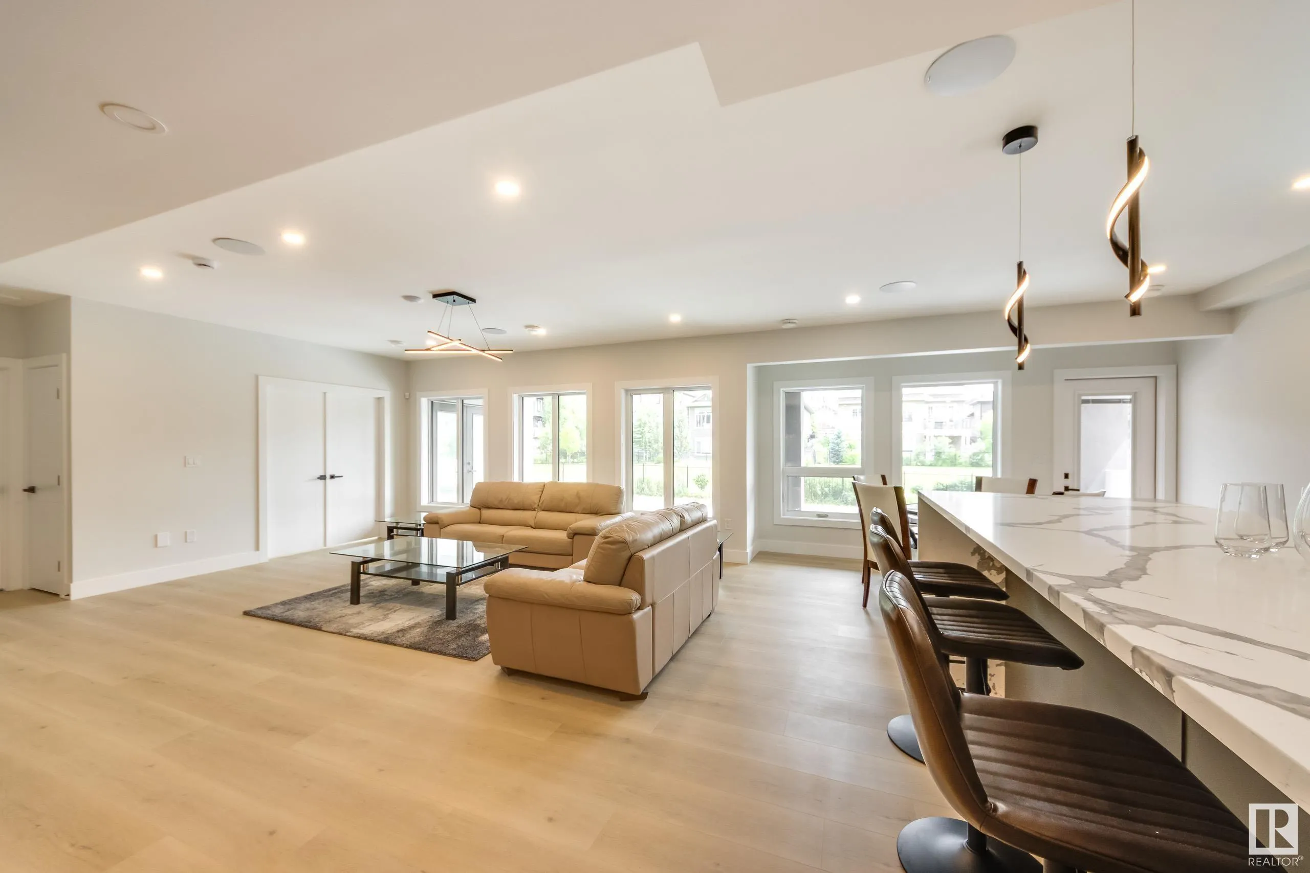 4715 WOOLSEY COMMON