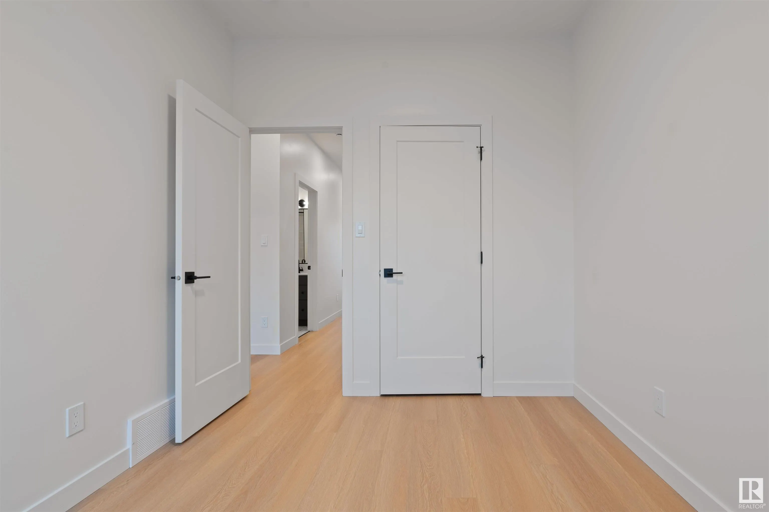 10242 80 ST