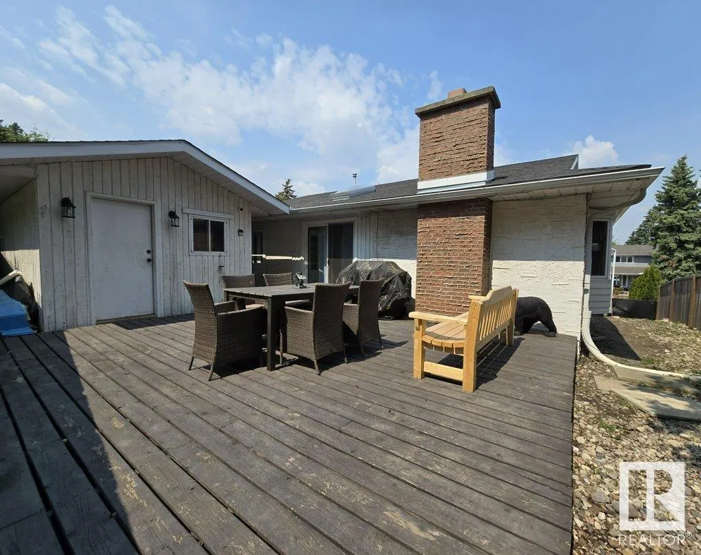 37 MANCHESTER Drive