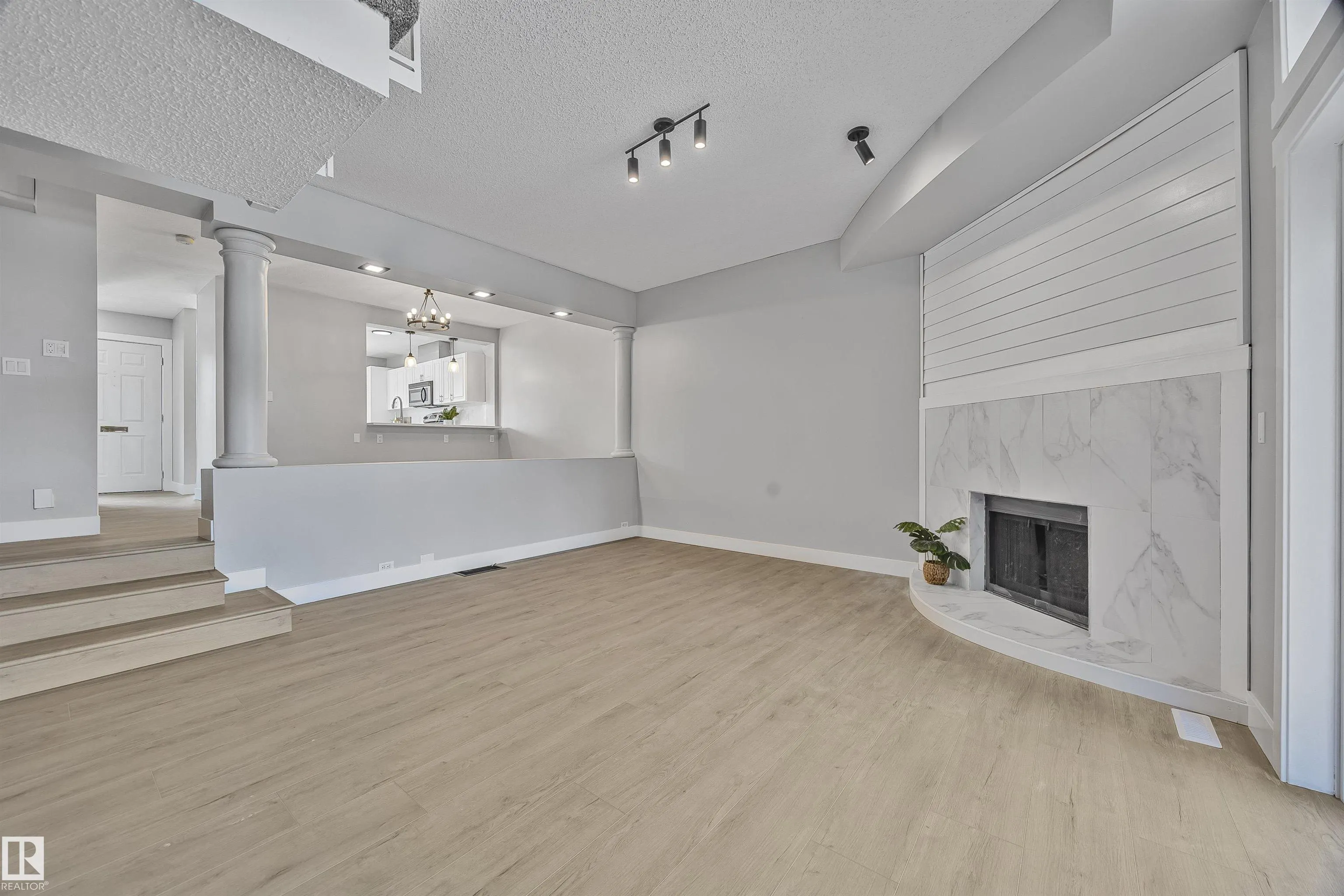 1511 LAKESIDE Green