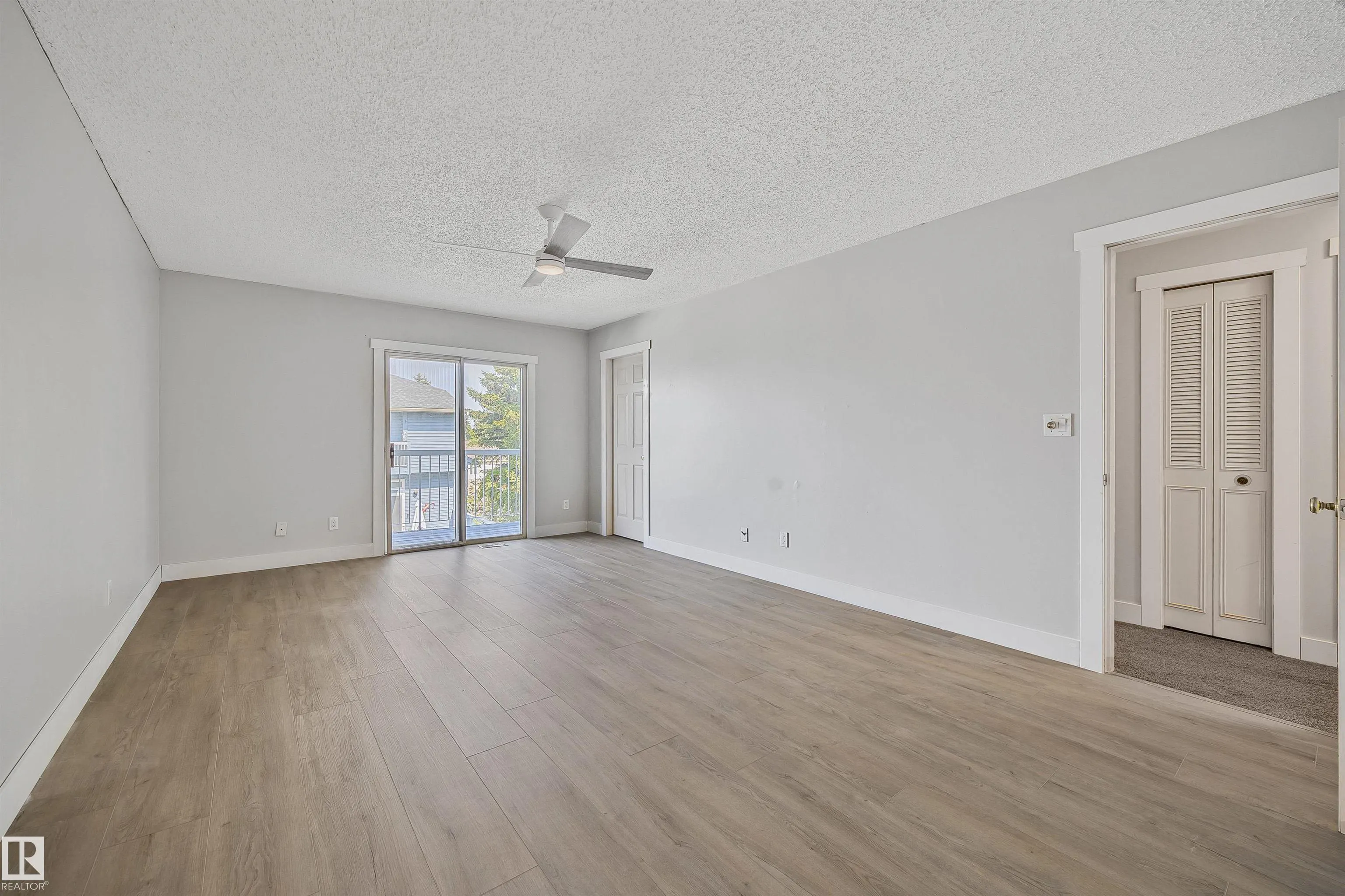 1511 LAKESIDE Green