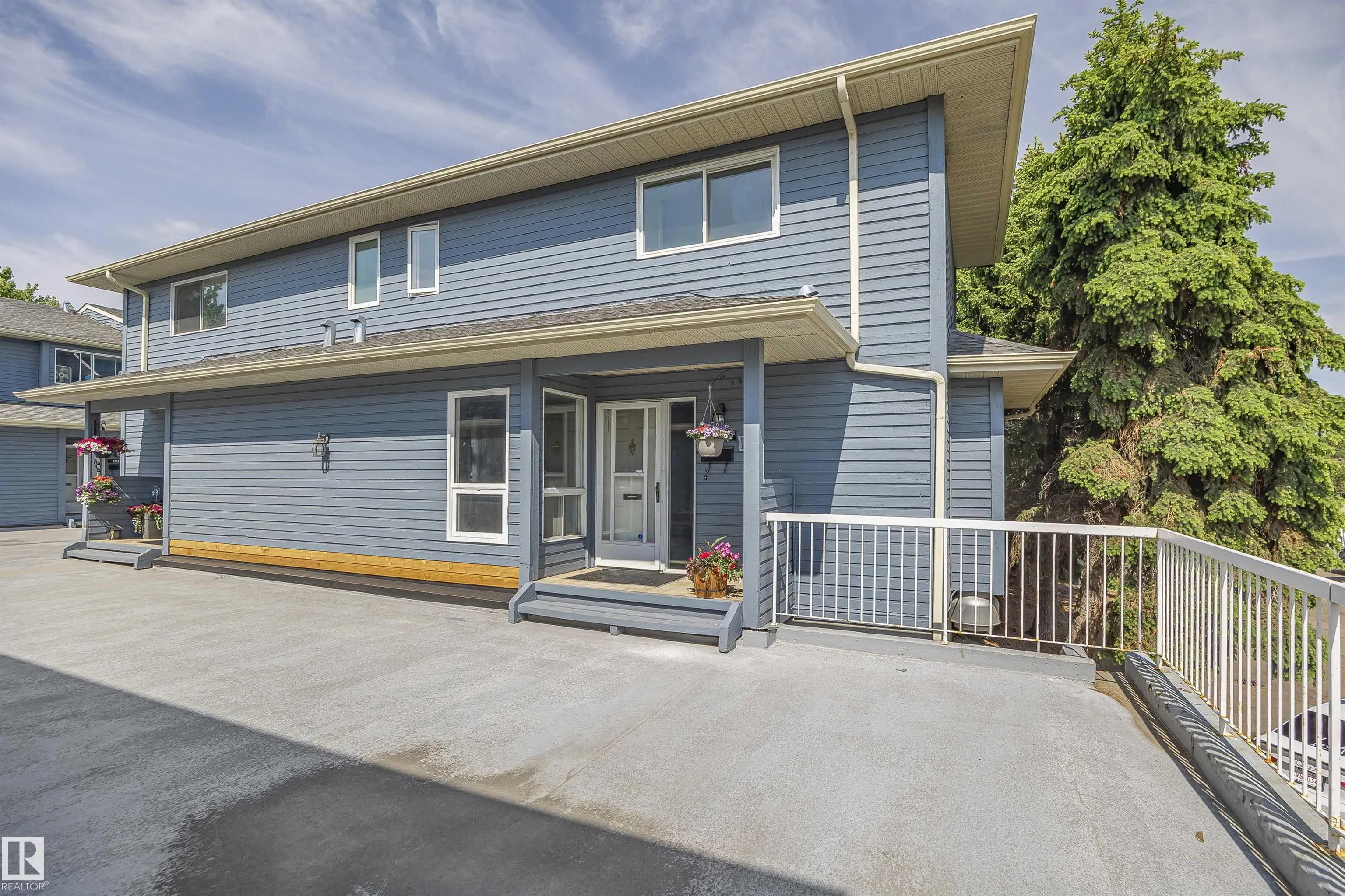 1511 LAKESIDE Green
