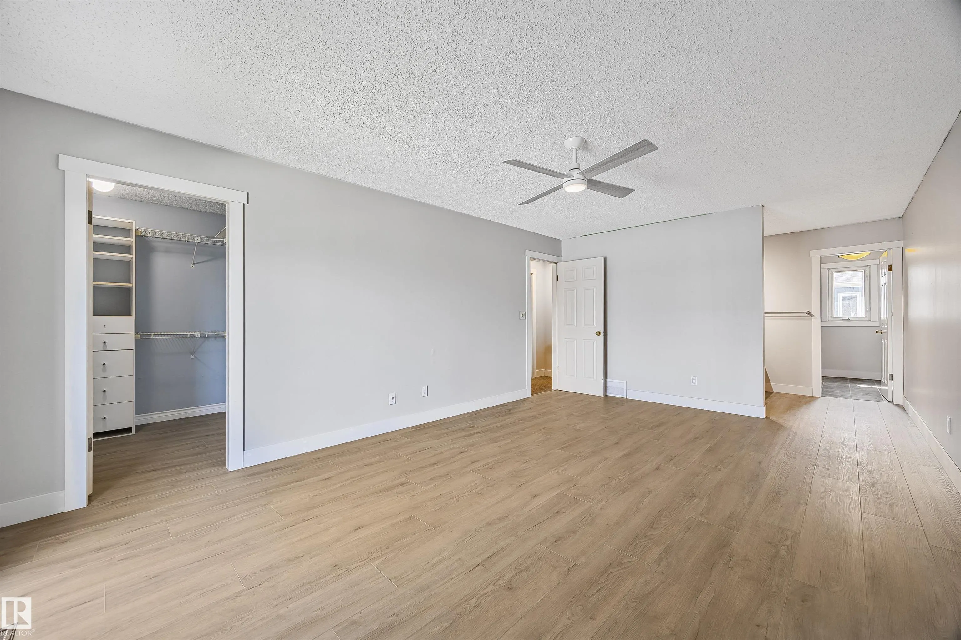 1511 LAKESIDE Green