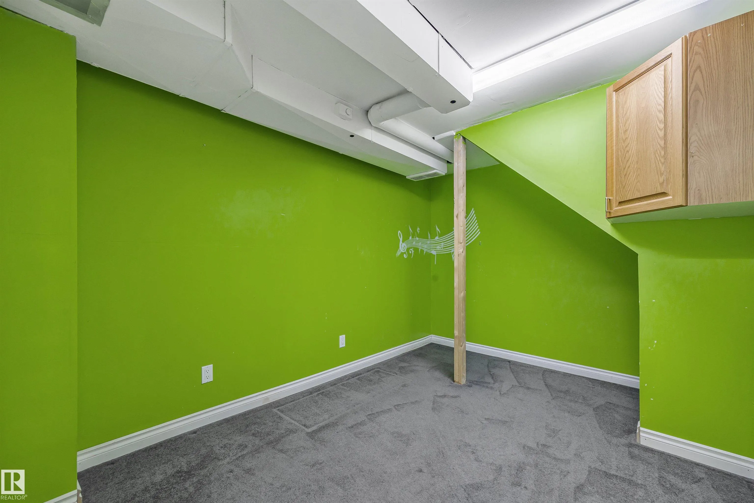 1511 LAKESIDE Green