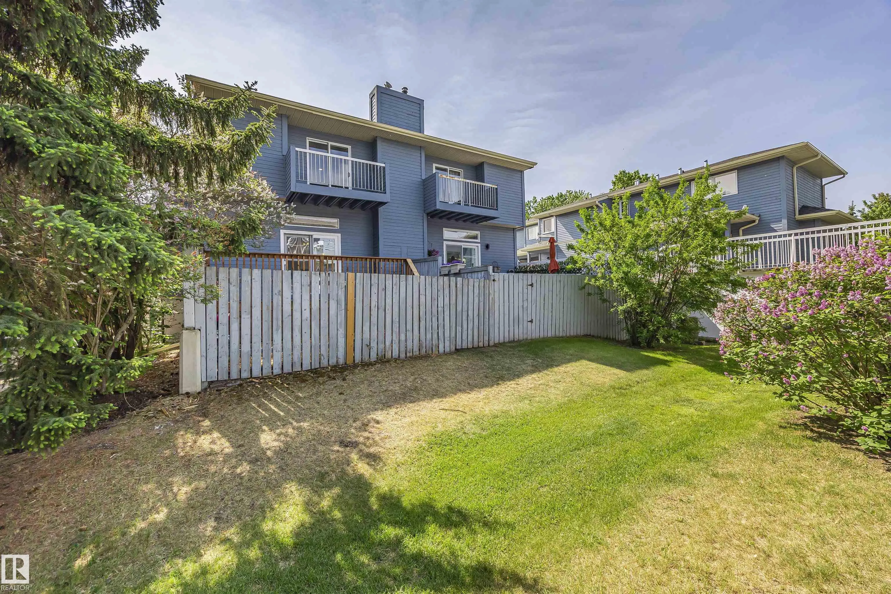 1511 LAKESIDE Green