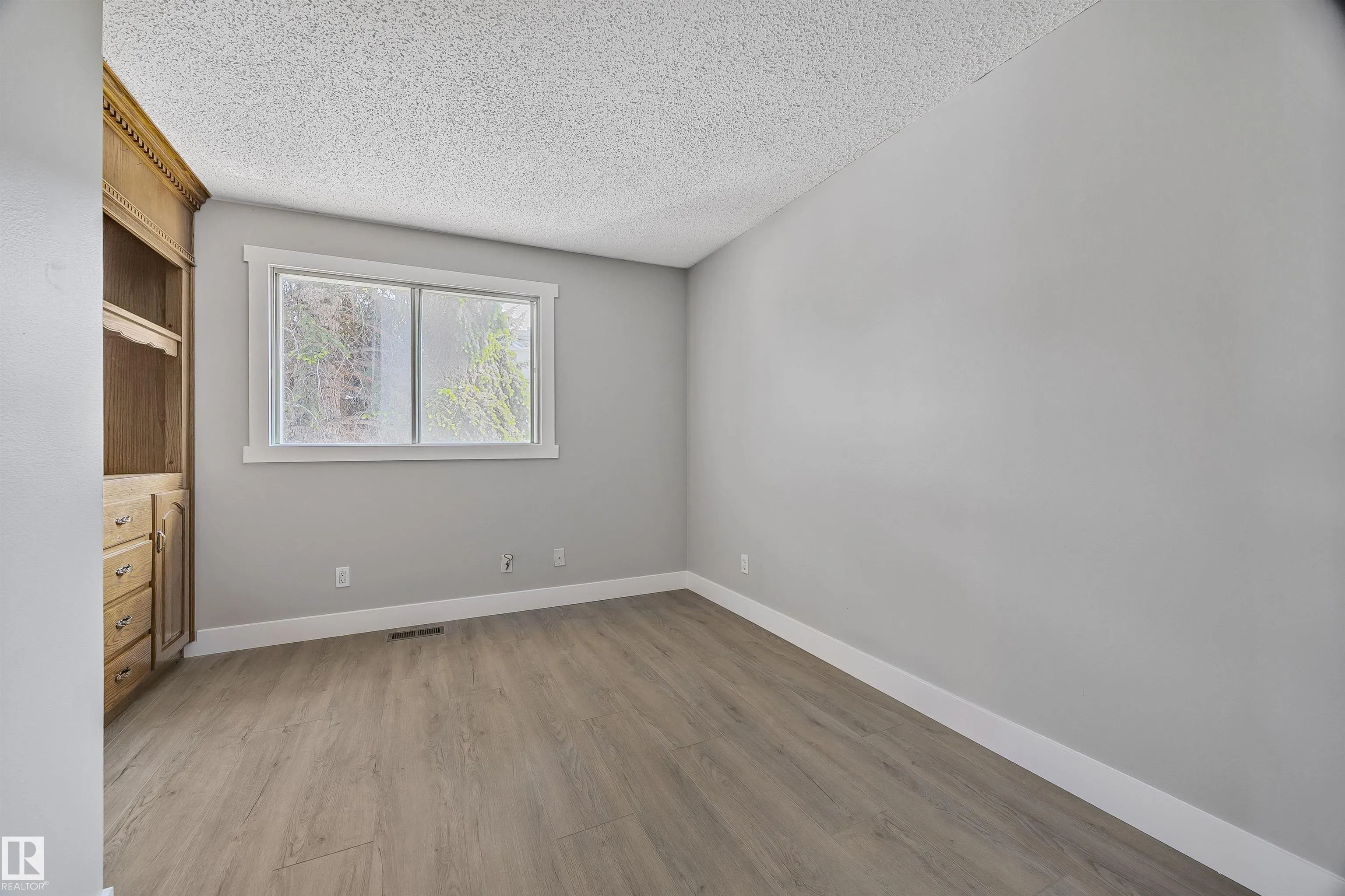 1511 LAKESIDE Green