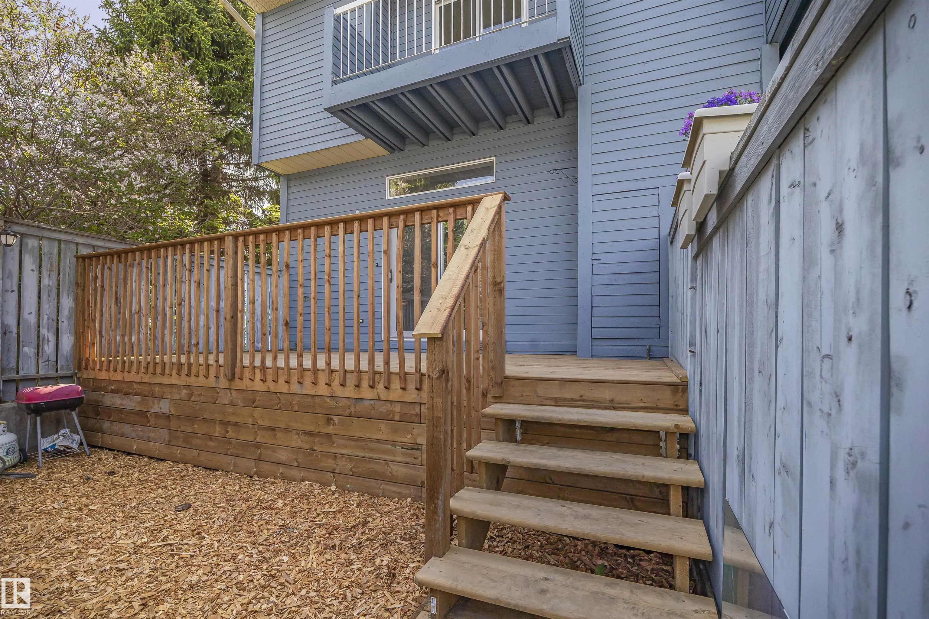 1511 LAKESIDE Green