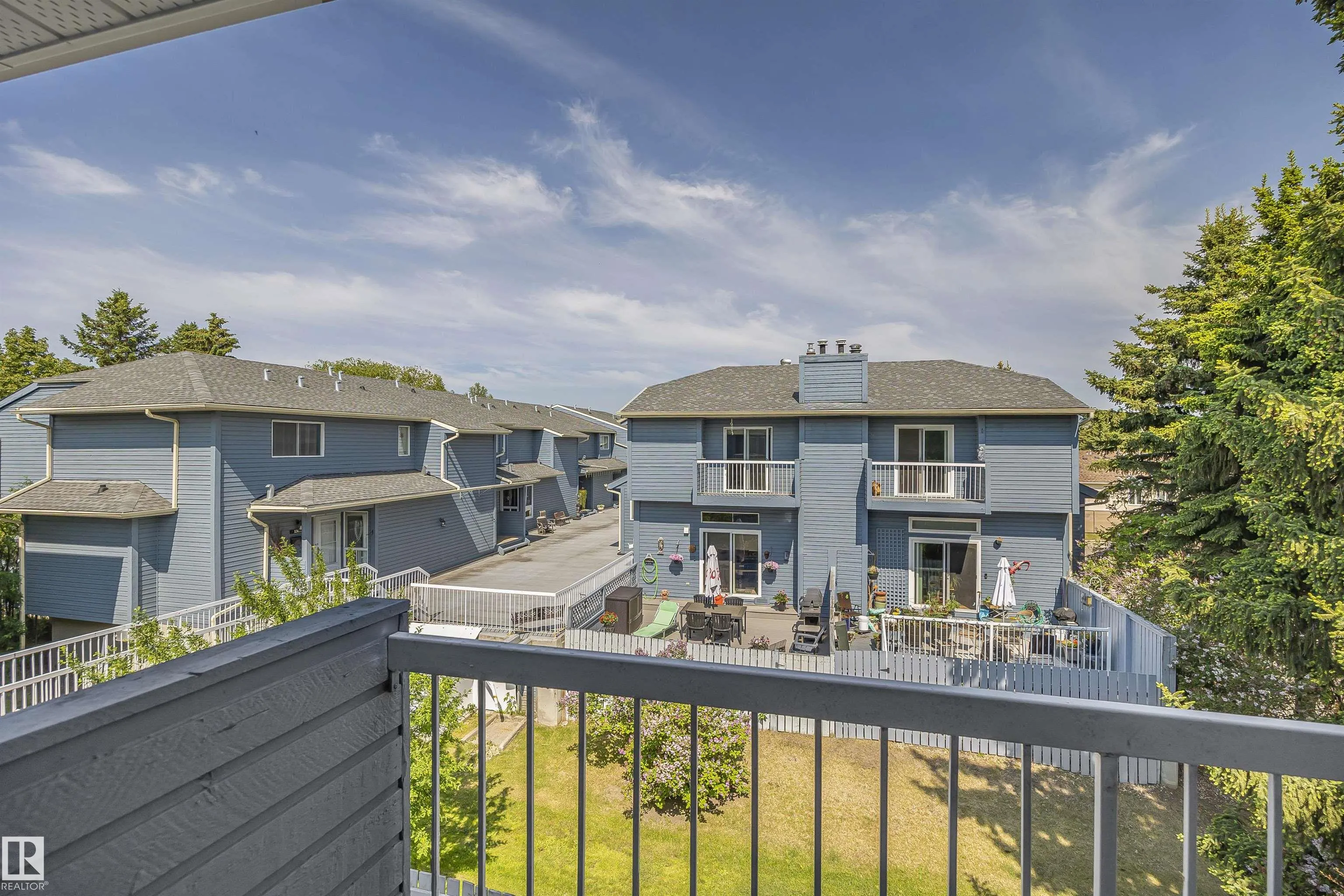 1511 LAKESIDE Green