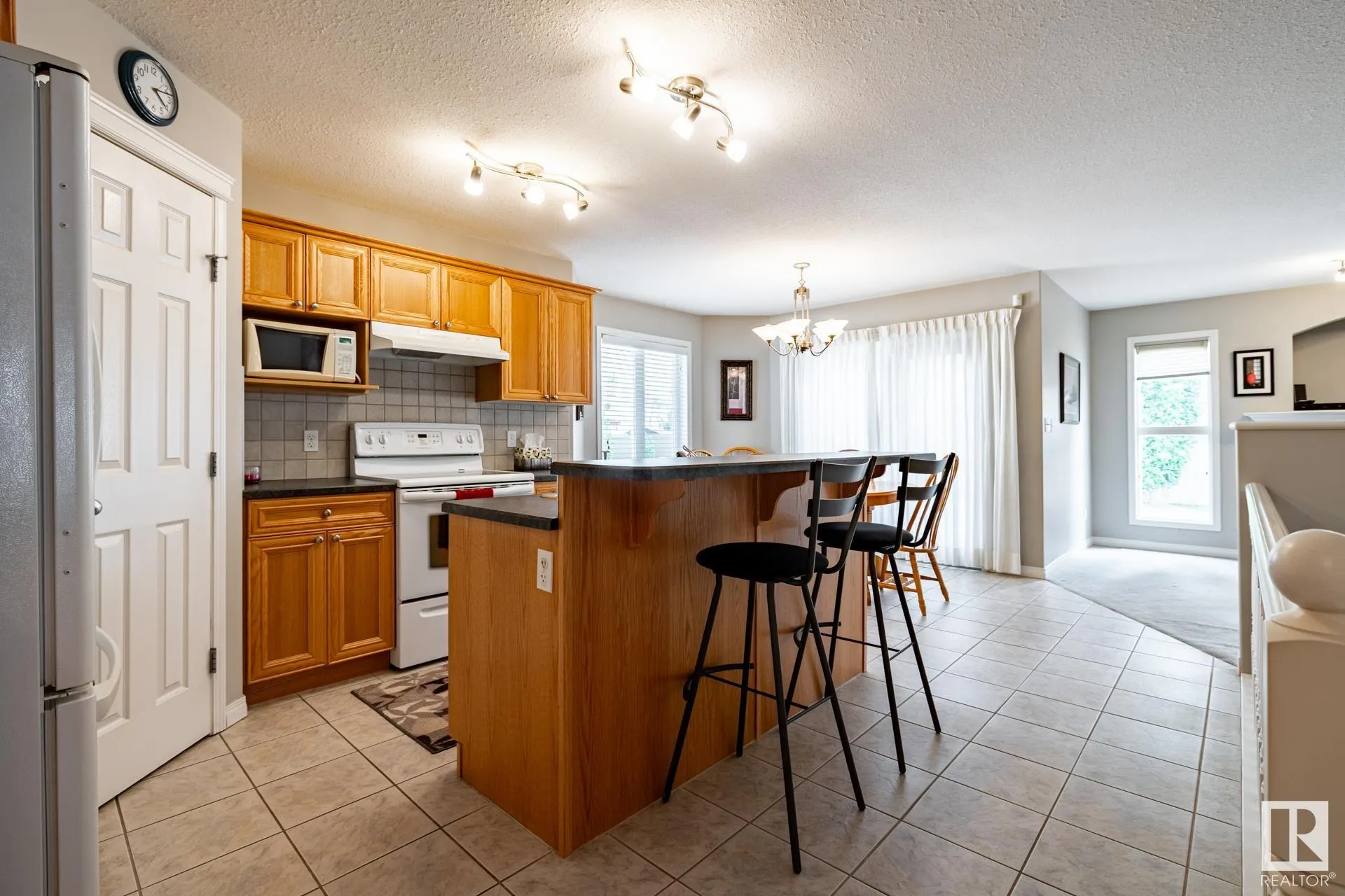 155 REICHERT Drive