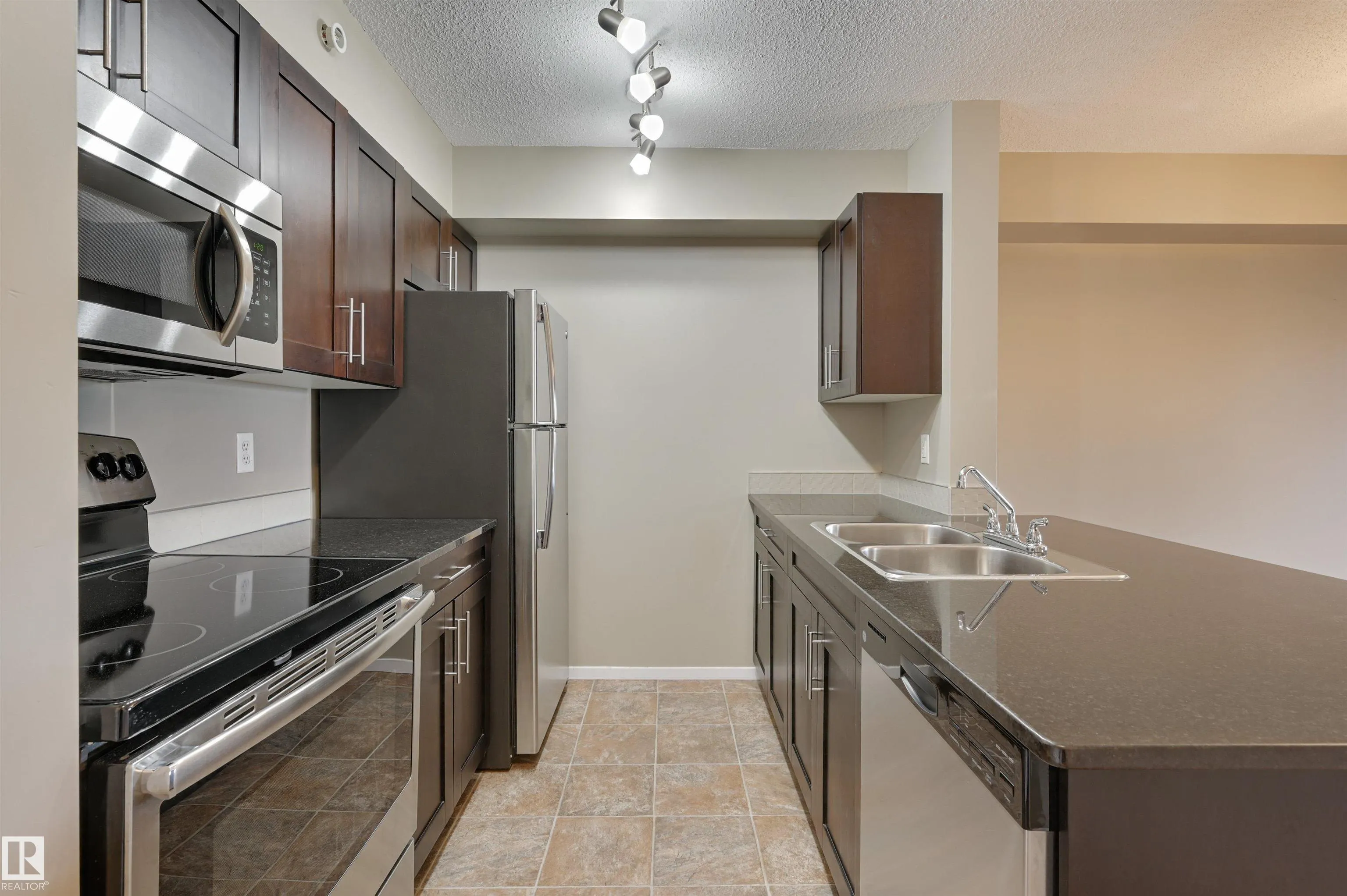 3315 JAMES MOWATT Trail