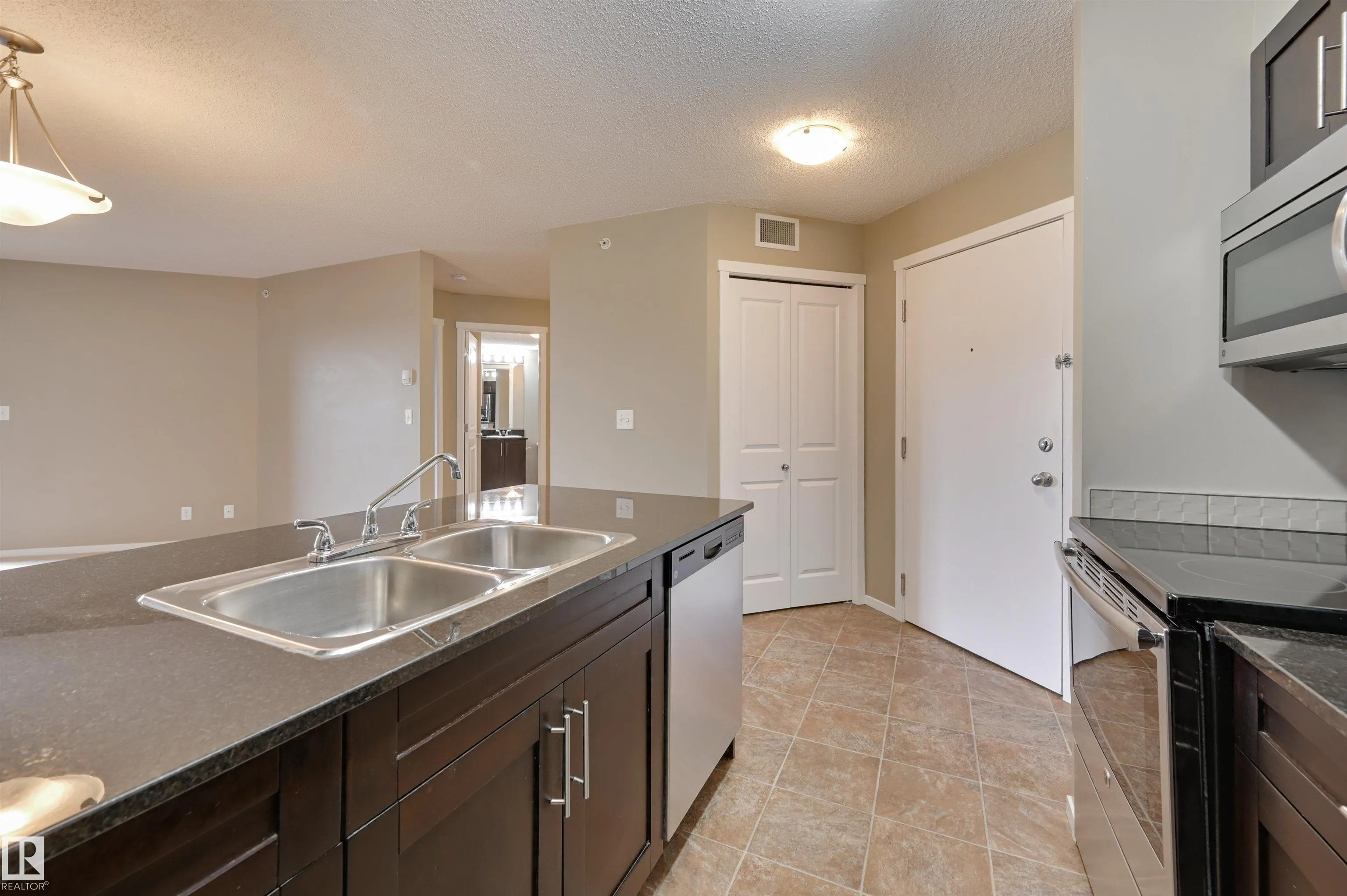 3315 JAMES MOWATT Trail