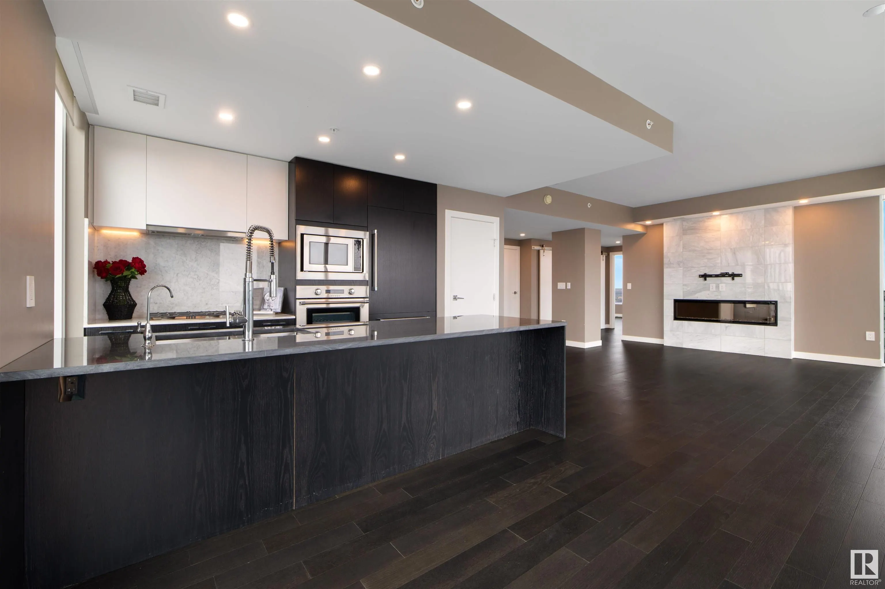 10180 103 Street