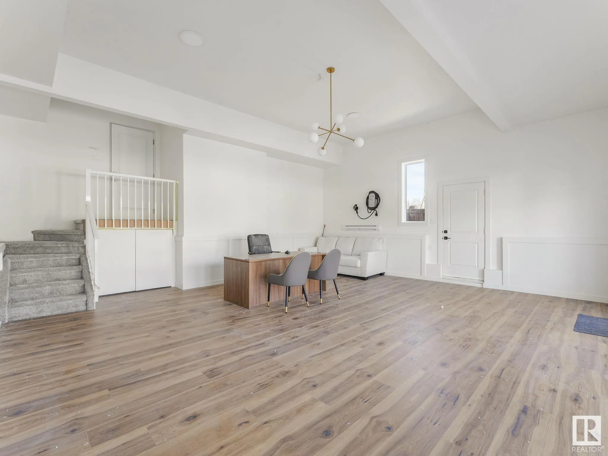 62 FENWYCK Boulevard