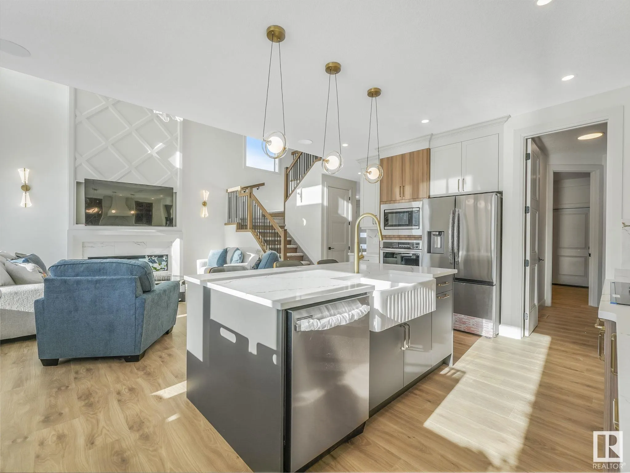 62 FENWYCK Boulevard