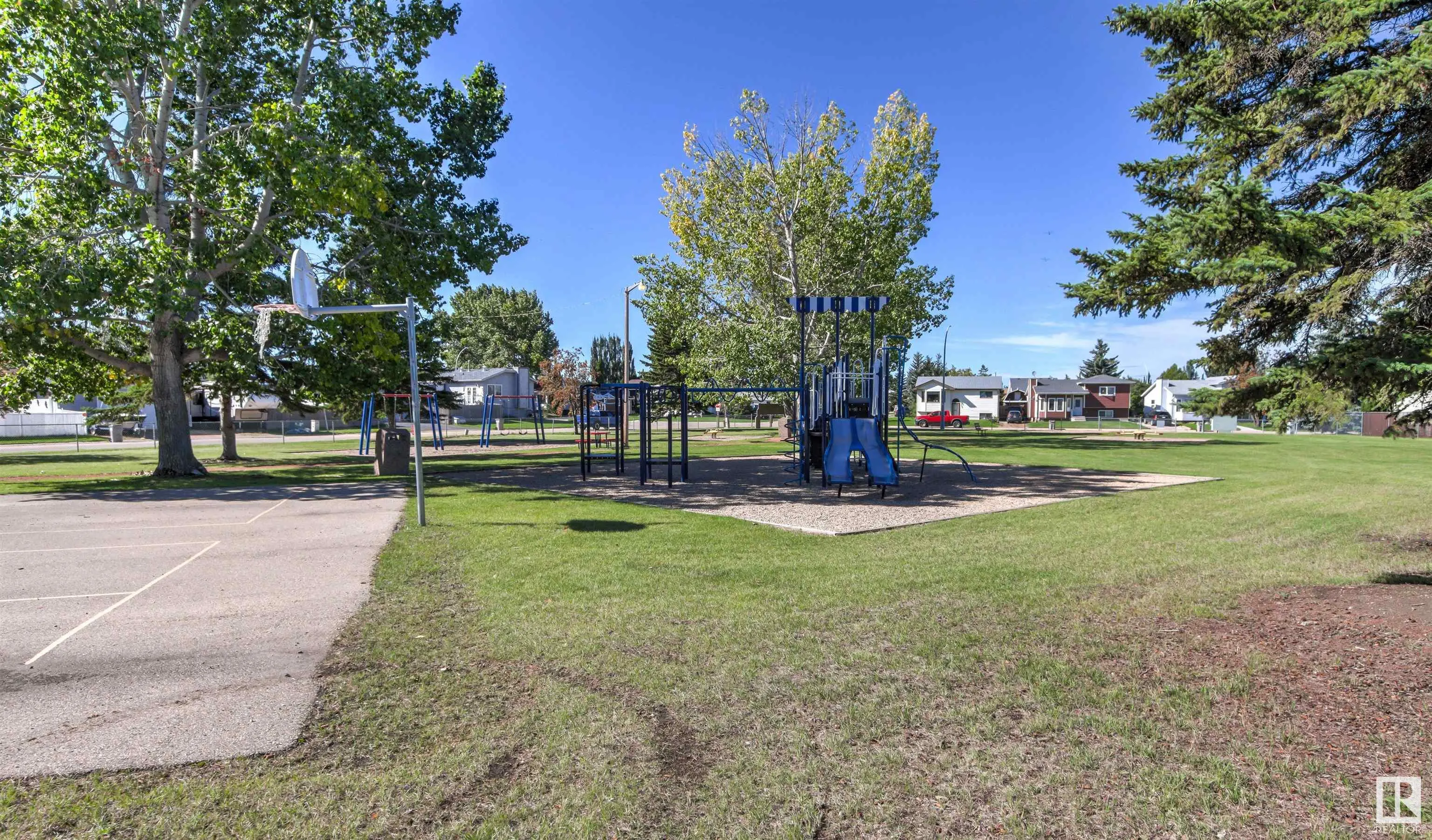 5002 53 ave
