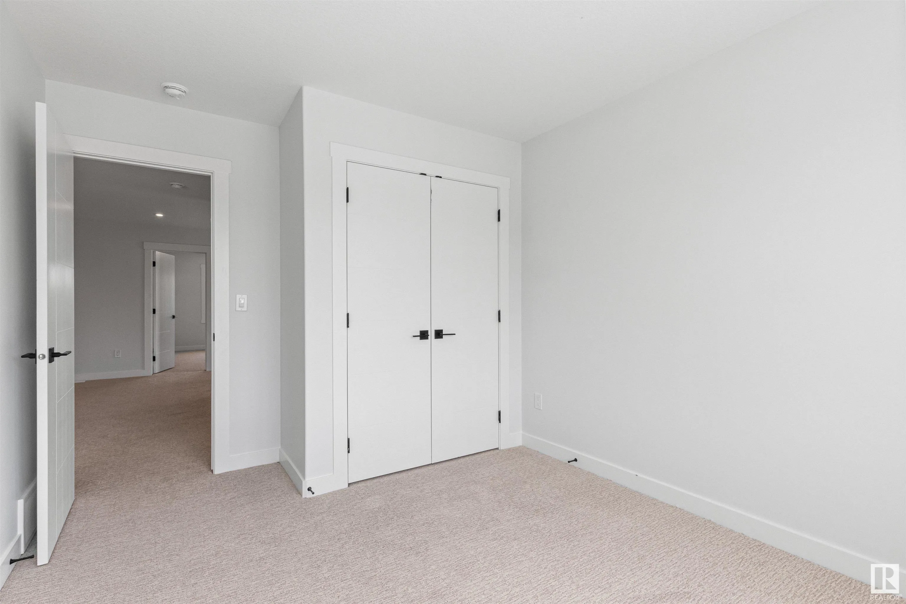 5002 53 ave