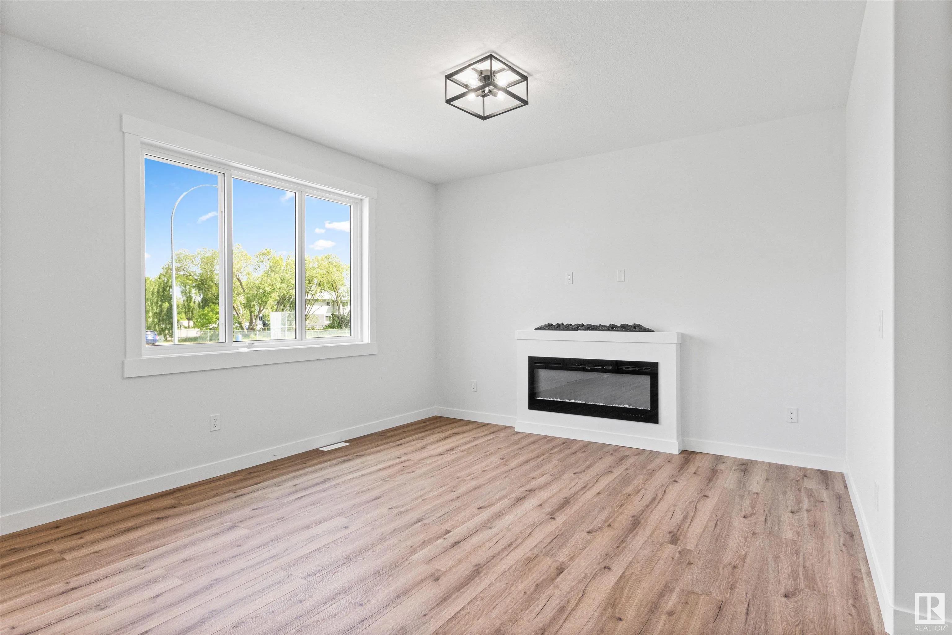 5002 53 ave
