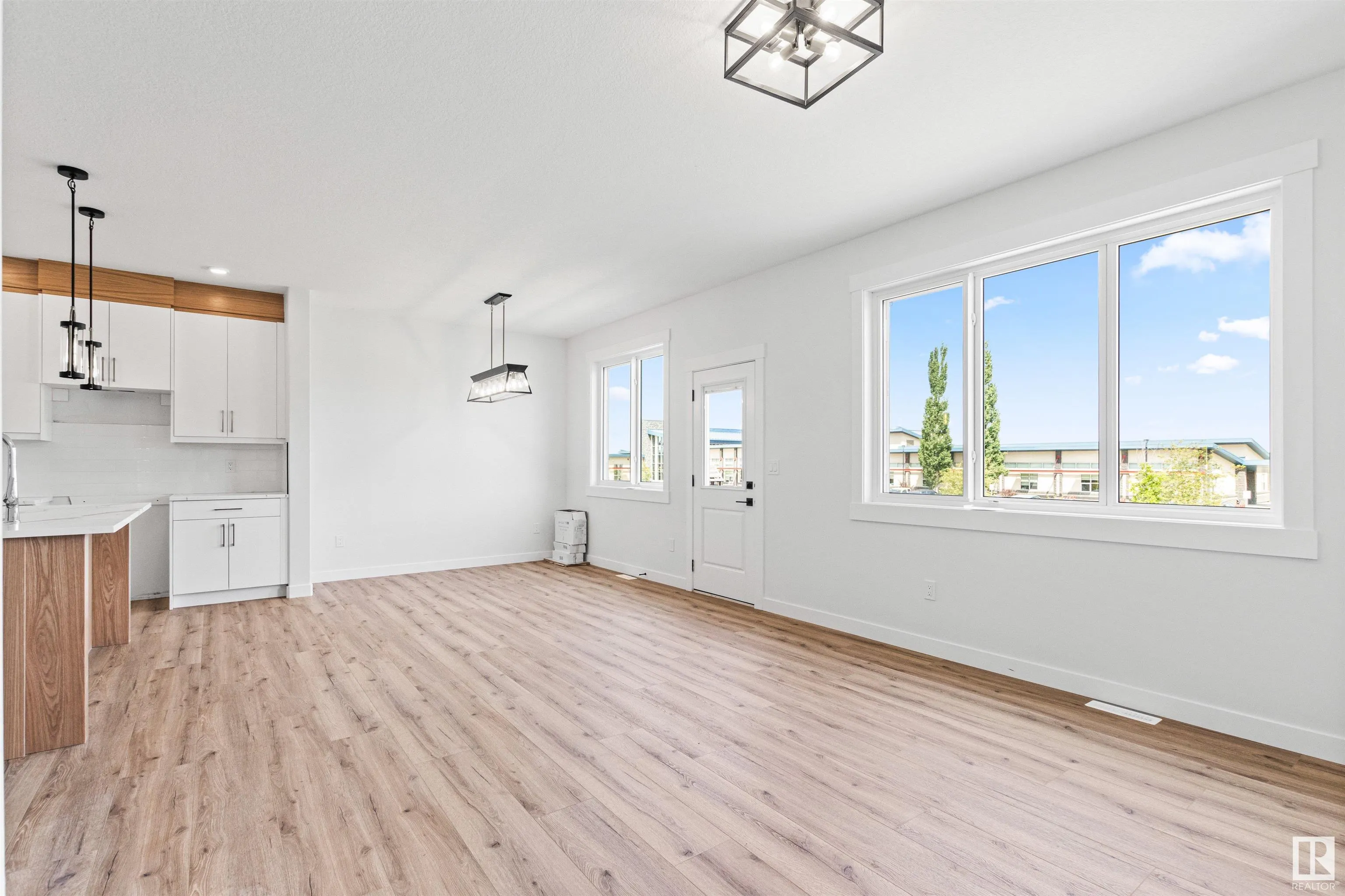 5002 53 ave