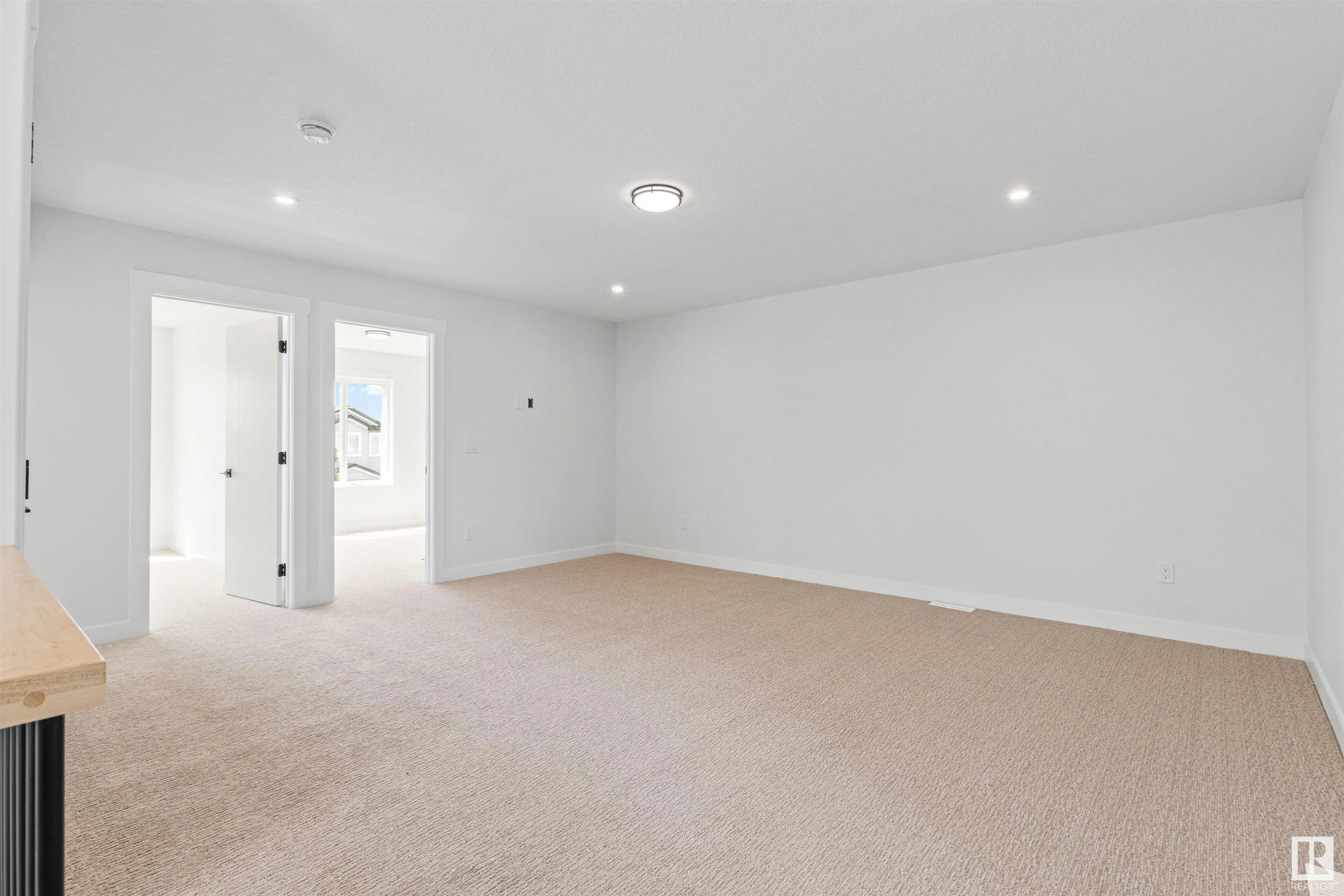 5002 53 ave