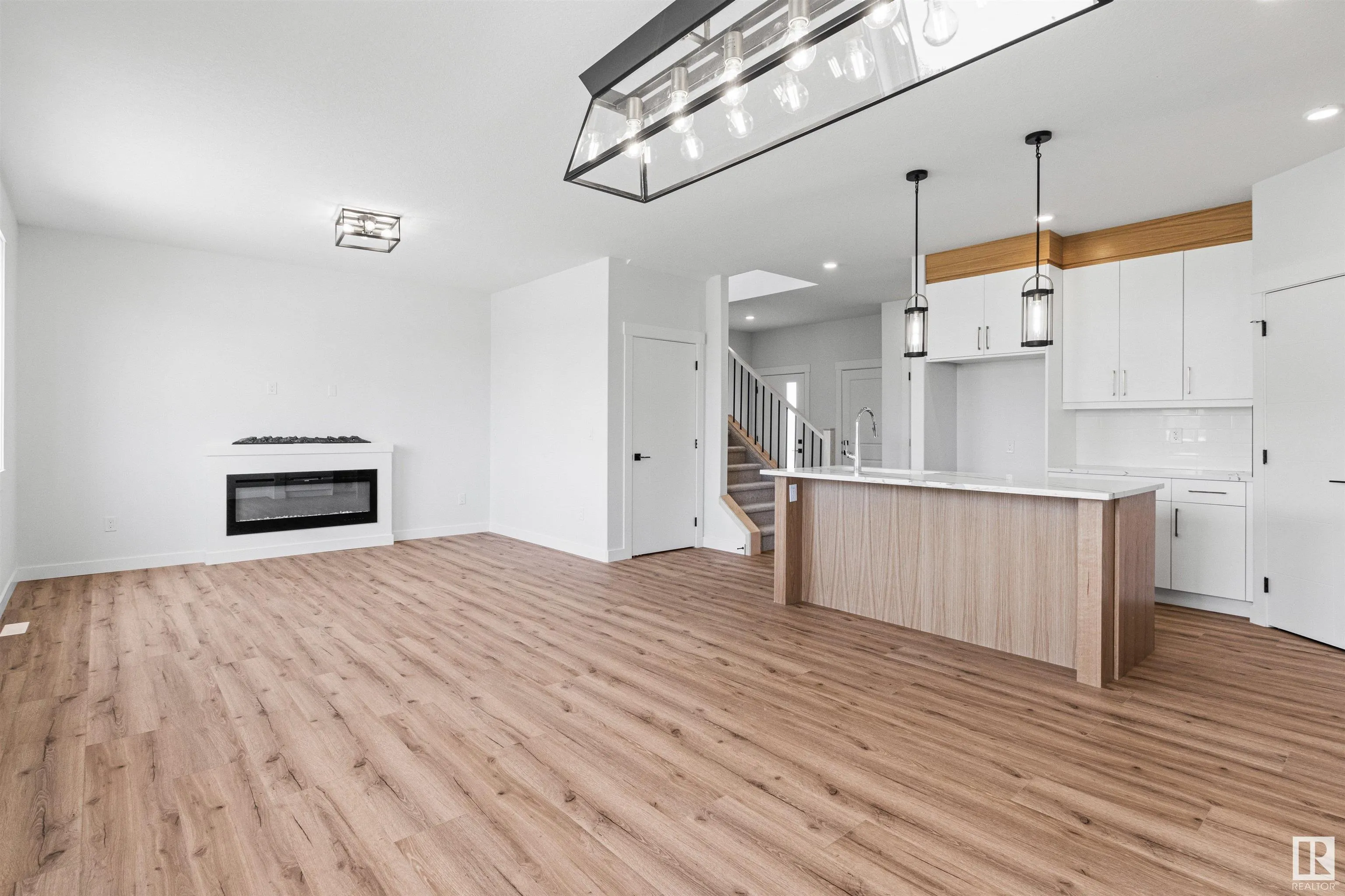 5002 53 ave