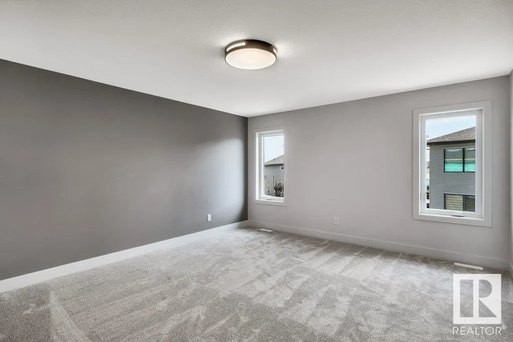 13 HILLWOOD Terrace