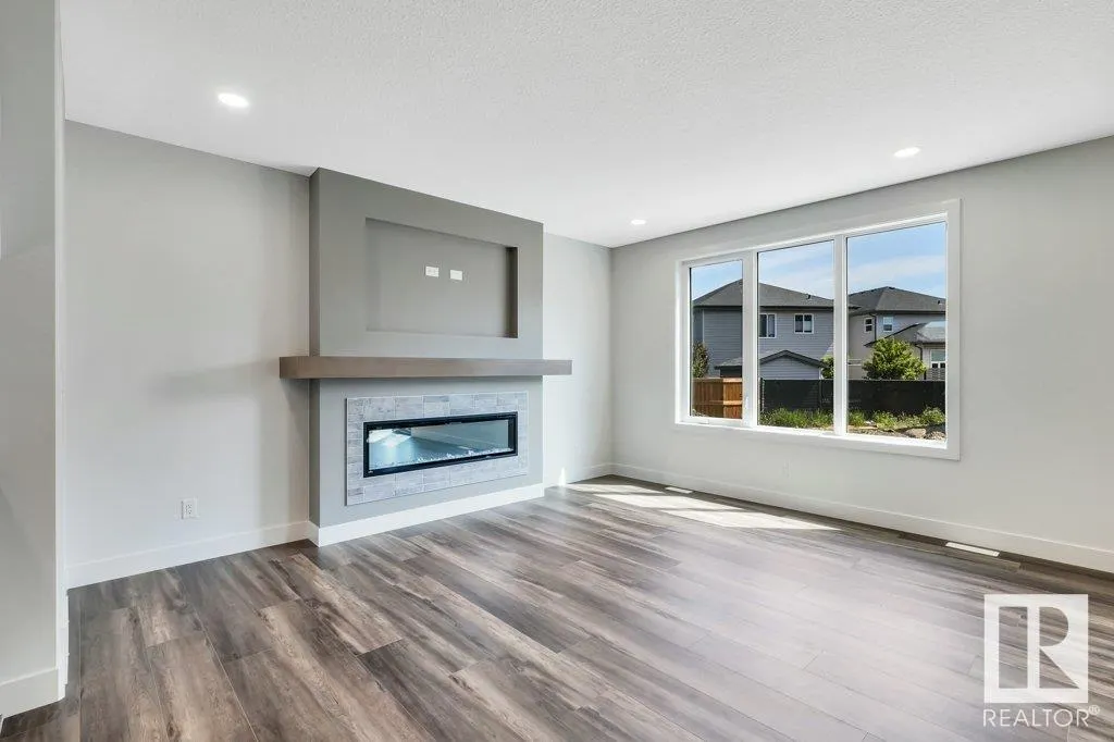 13 HILLWOOD Terrace
