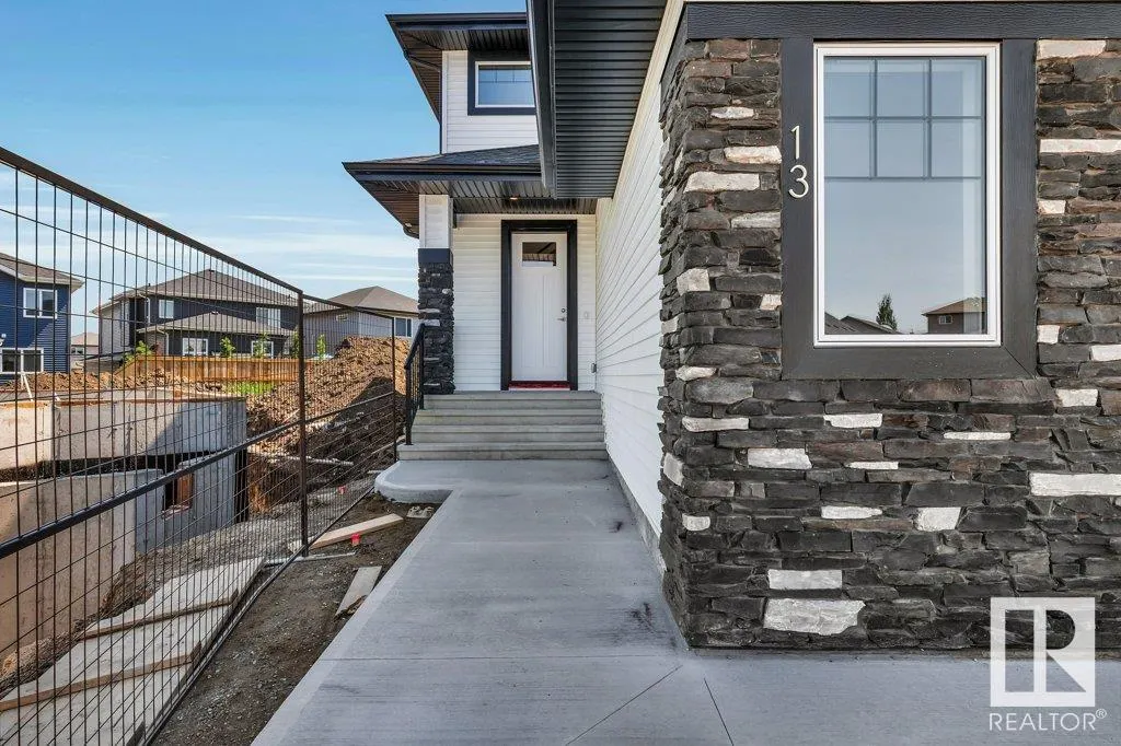 13 HILLWOOD Terrace