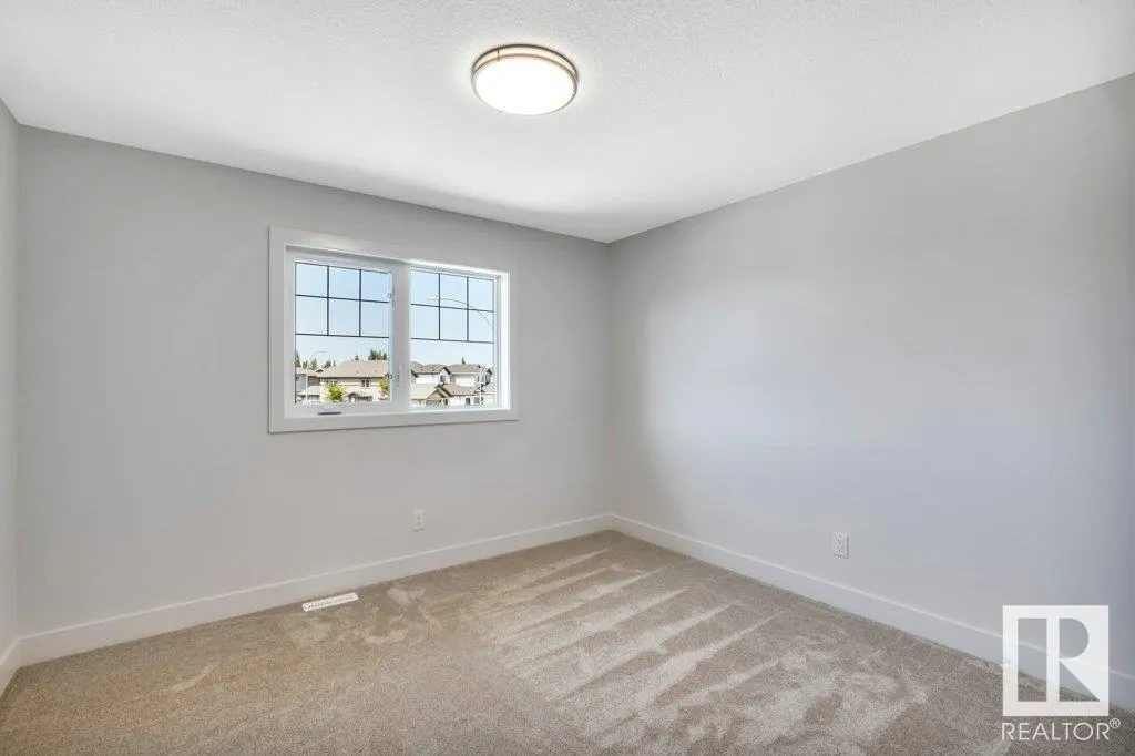13 HILLWOOD Terrace