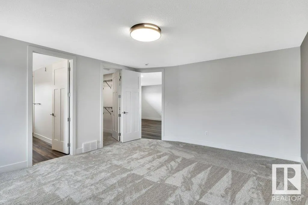 13 HILLWOOD Terrace