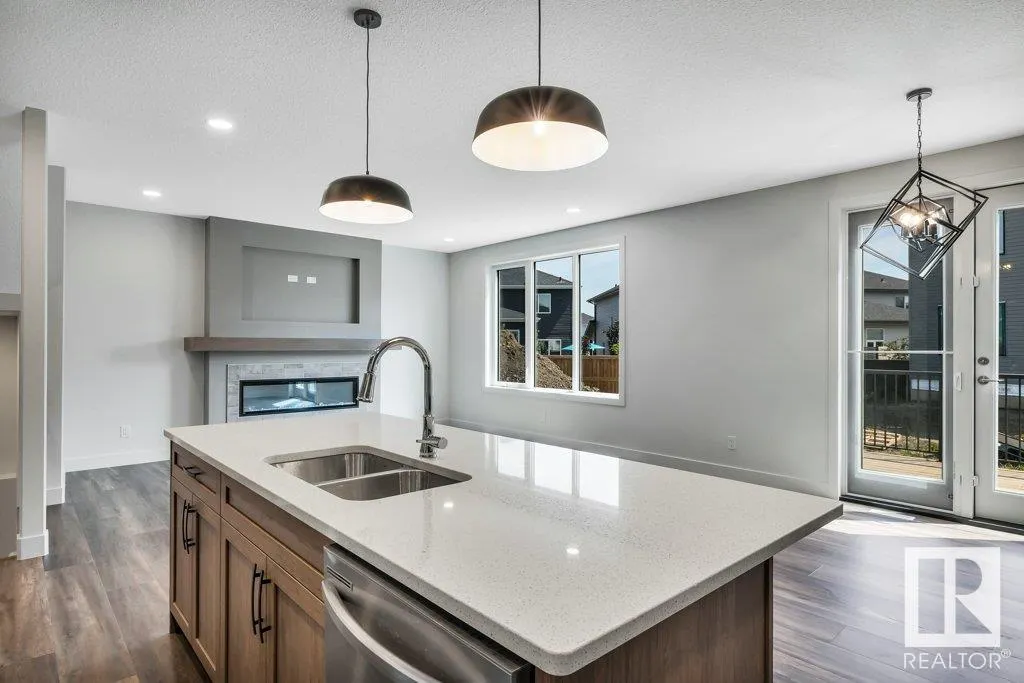 13 HILLWOOD Terrace