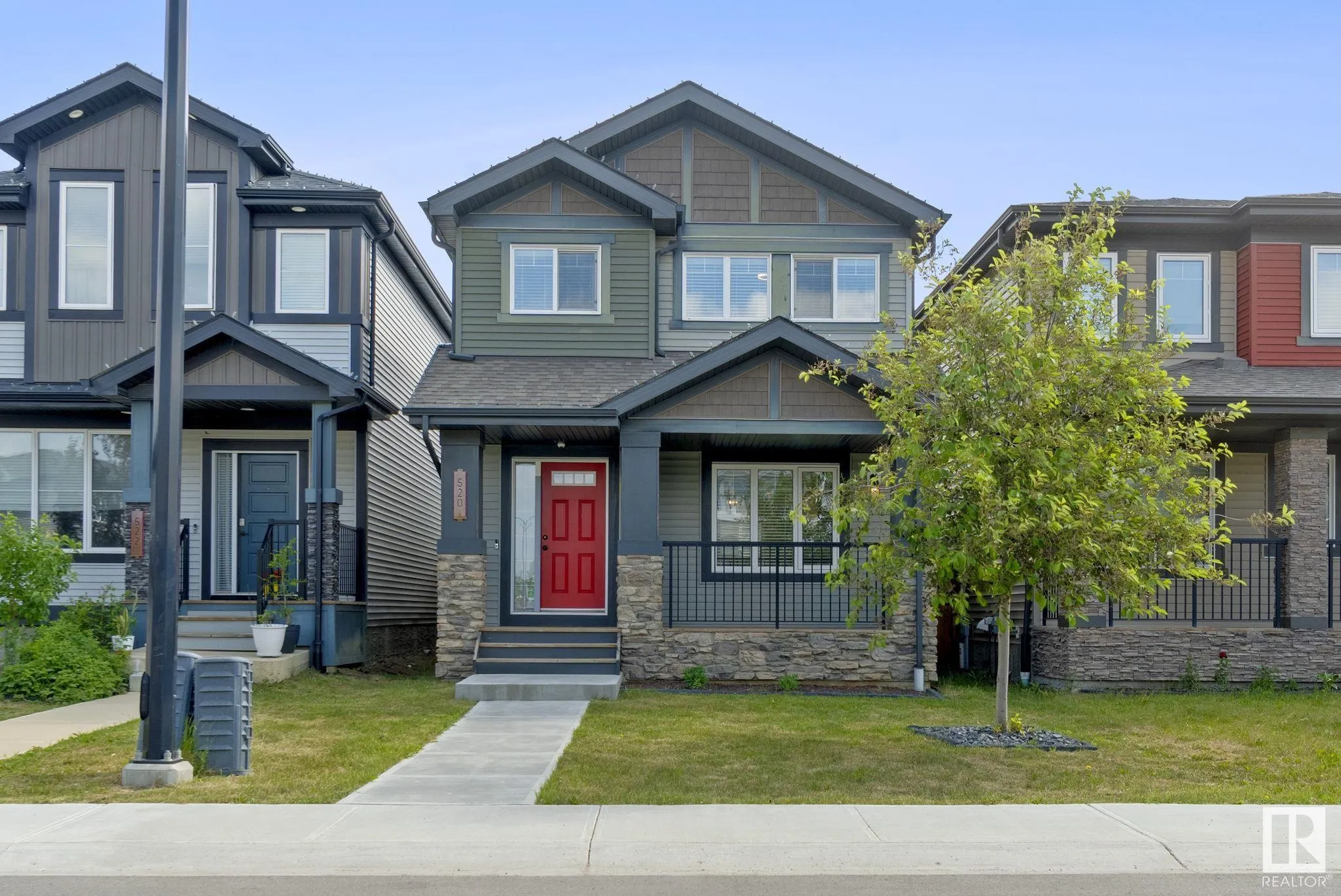 520 CONROY Crescent