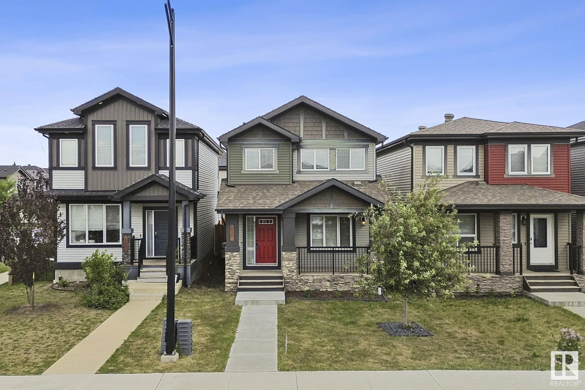 520 CONROY Crescent