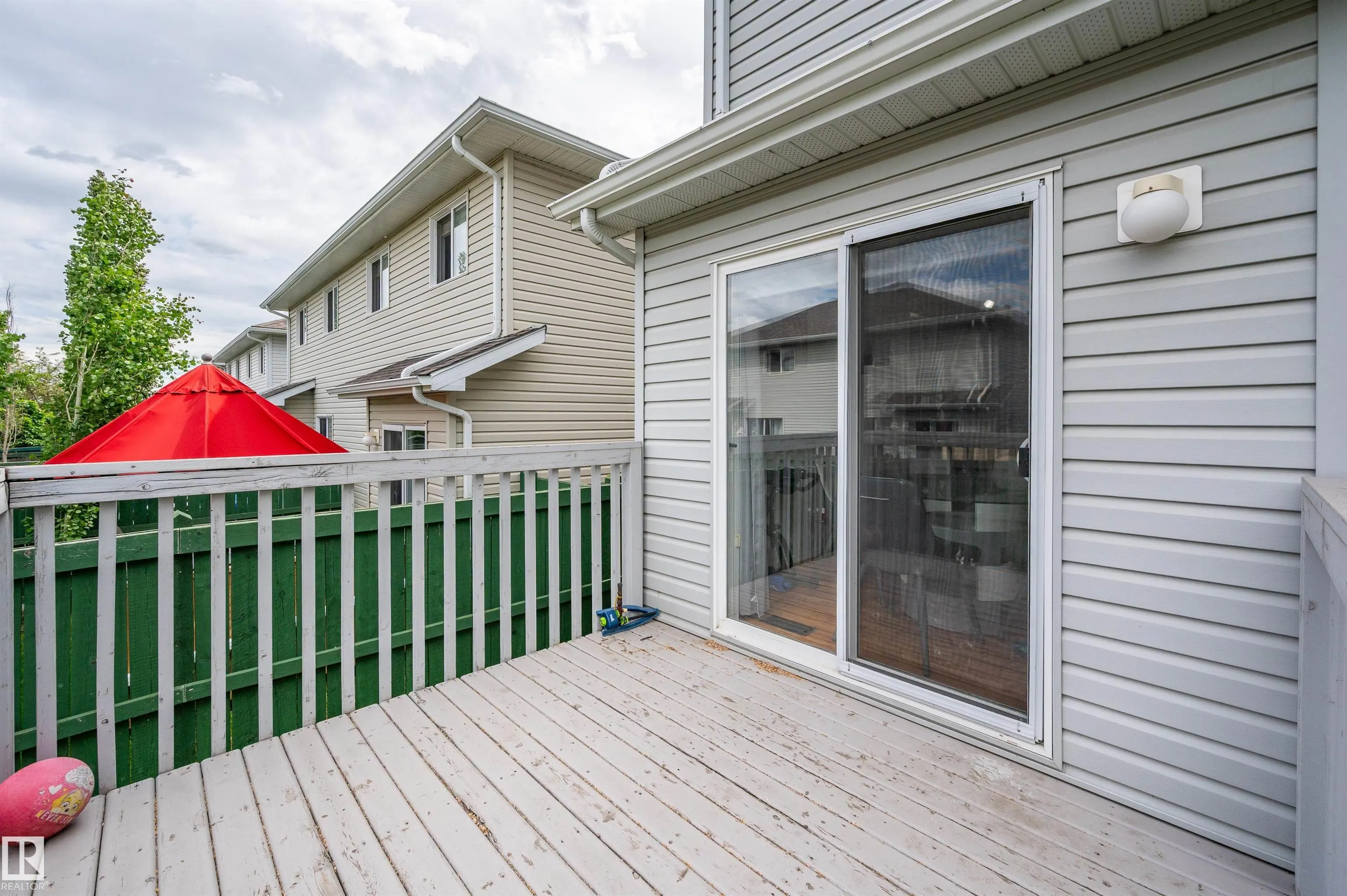 115 CHESTERMERE Drive