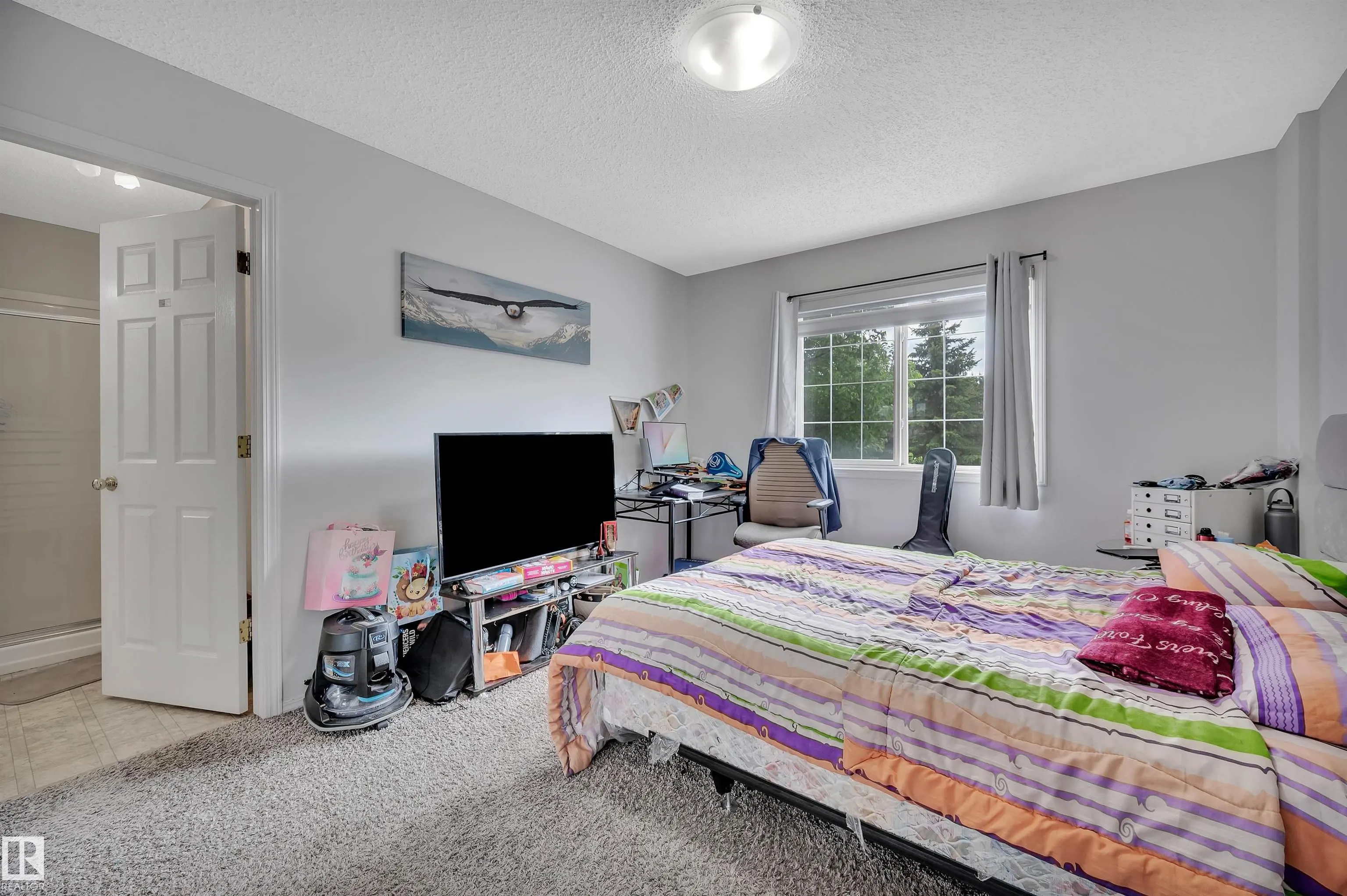 115 CHESTERMERE Drive