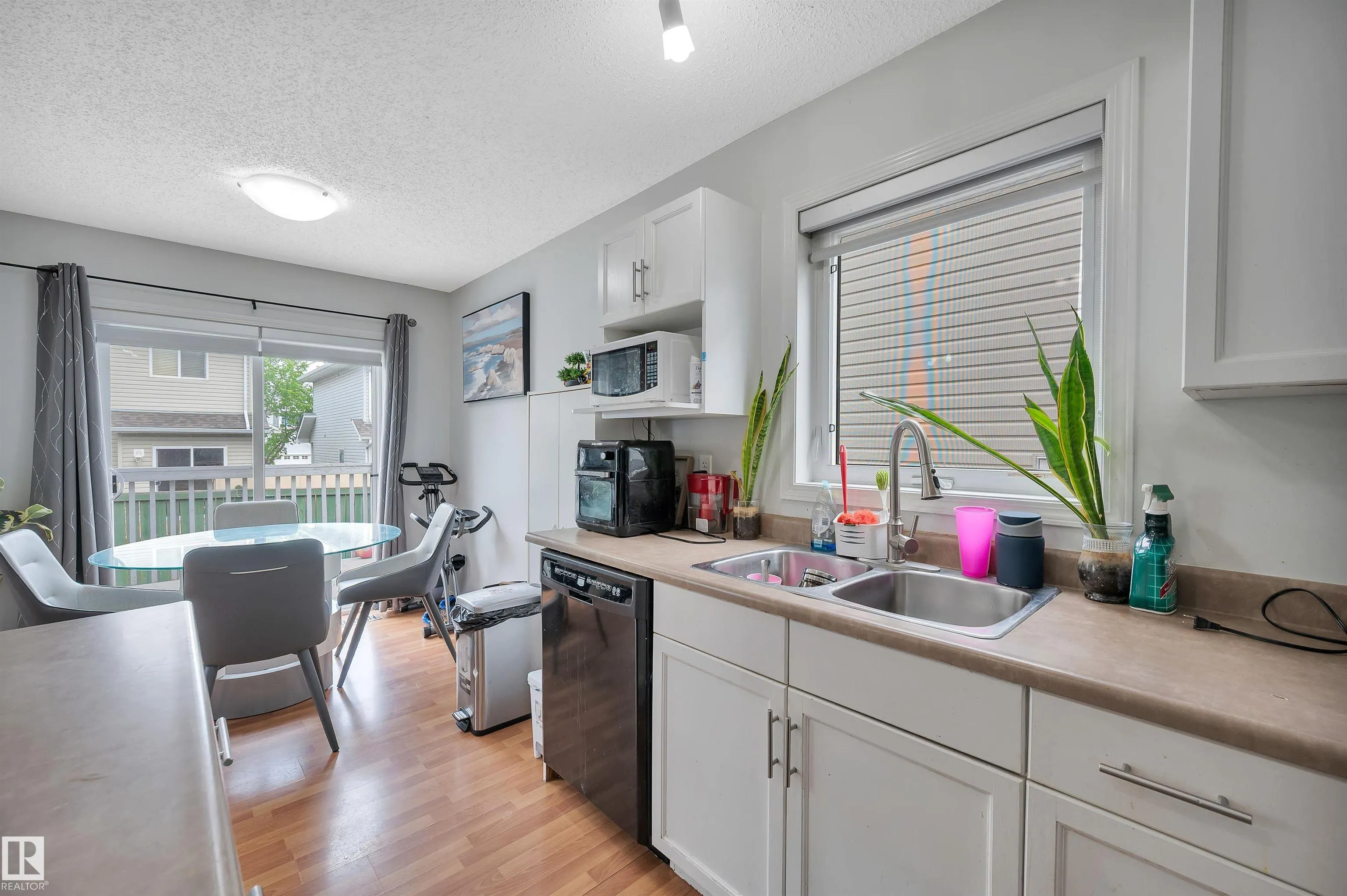 115 CHESTERMERE Drive