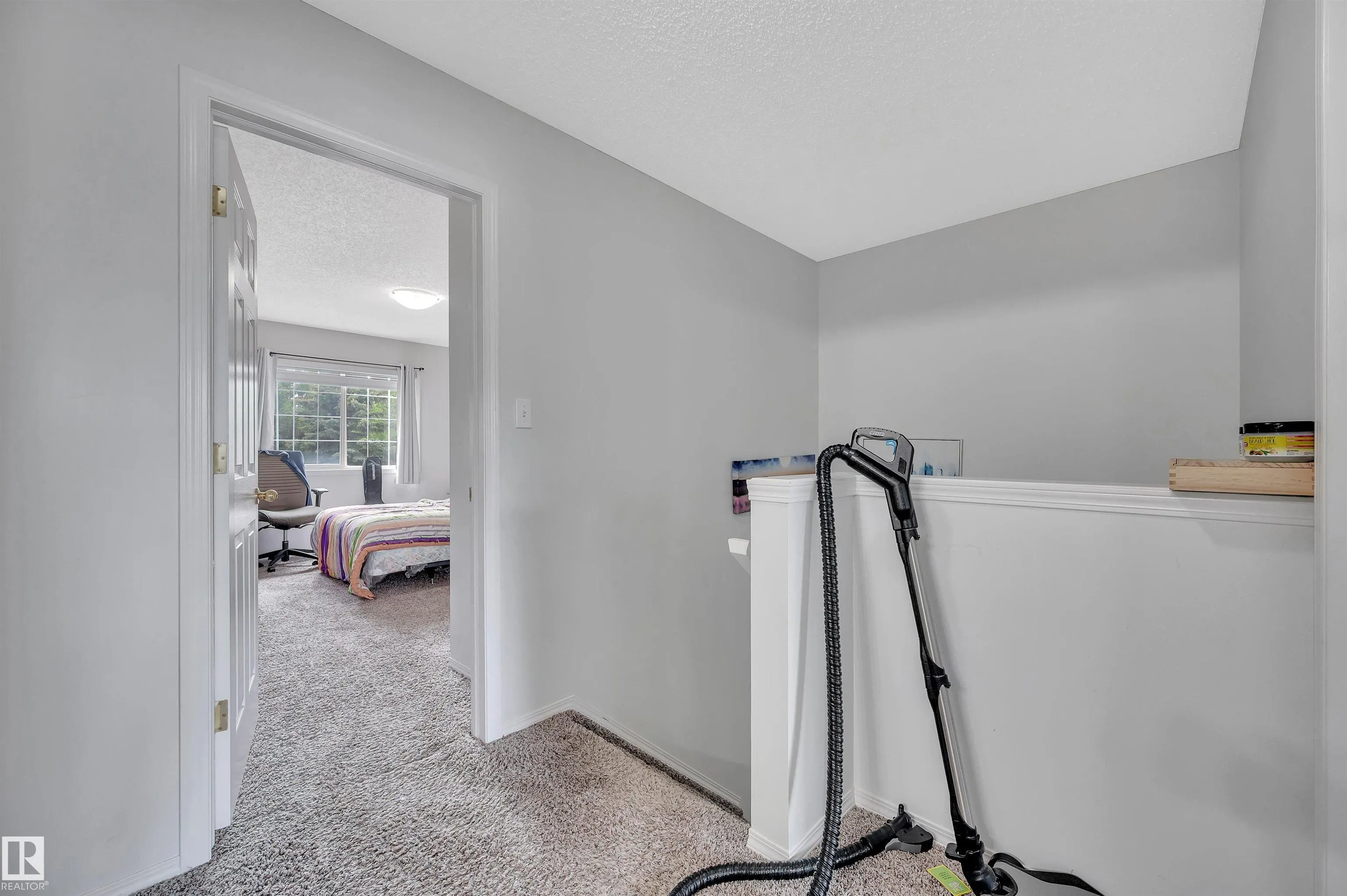 115 CHESTERMERE Drive