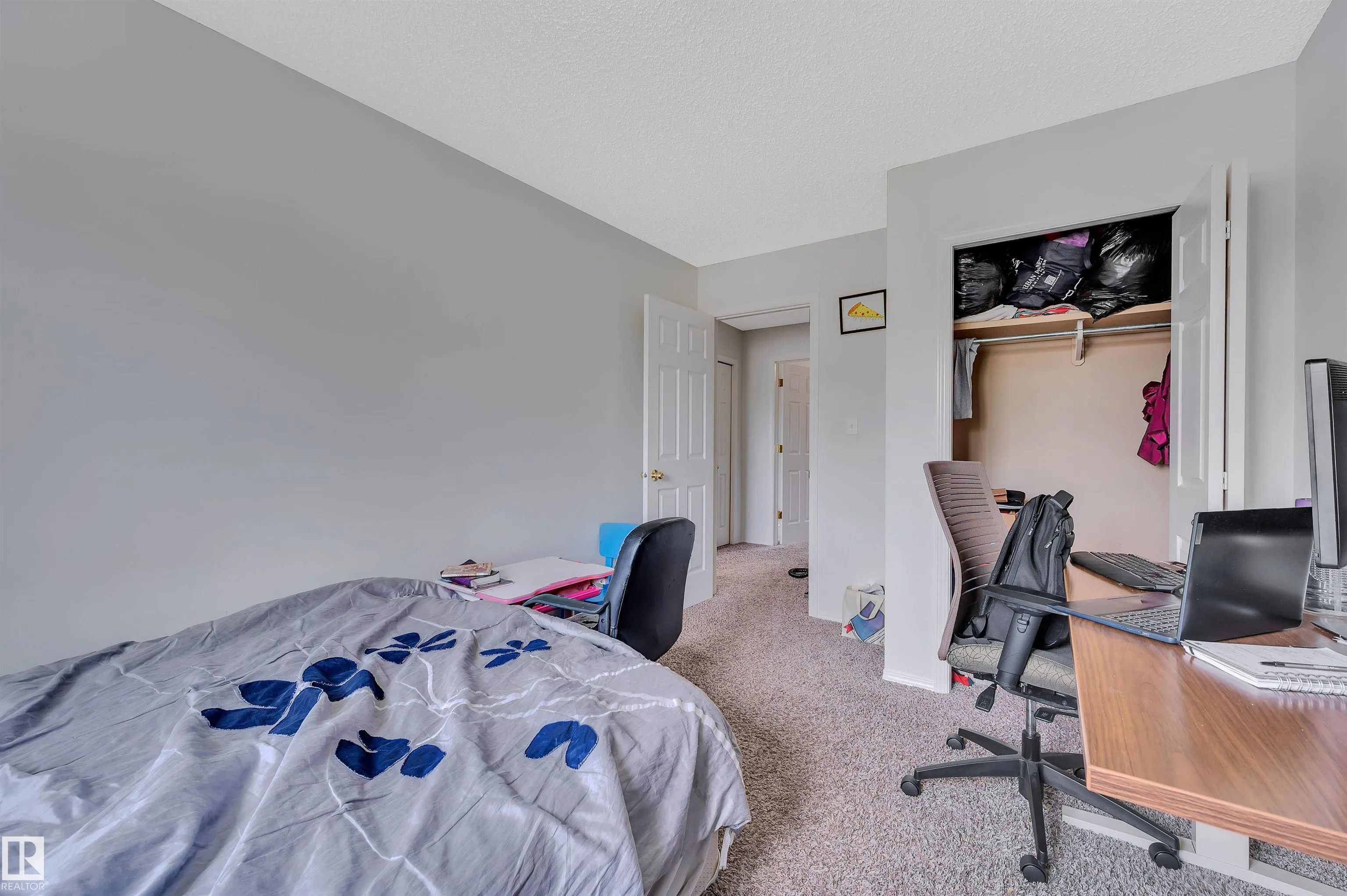 115 CHESTERMERE Drive