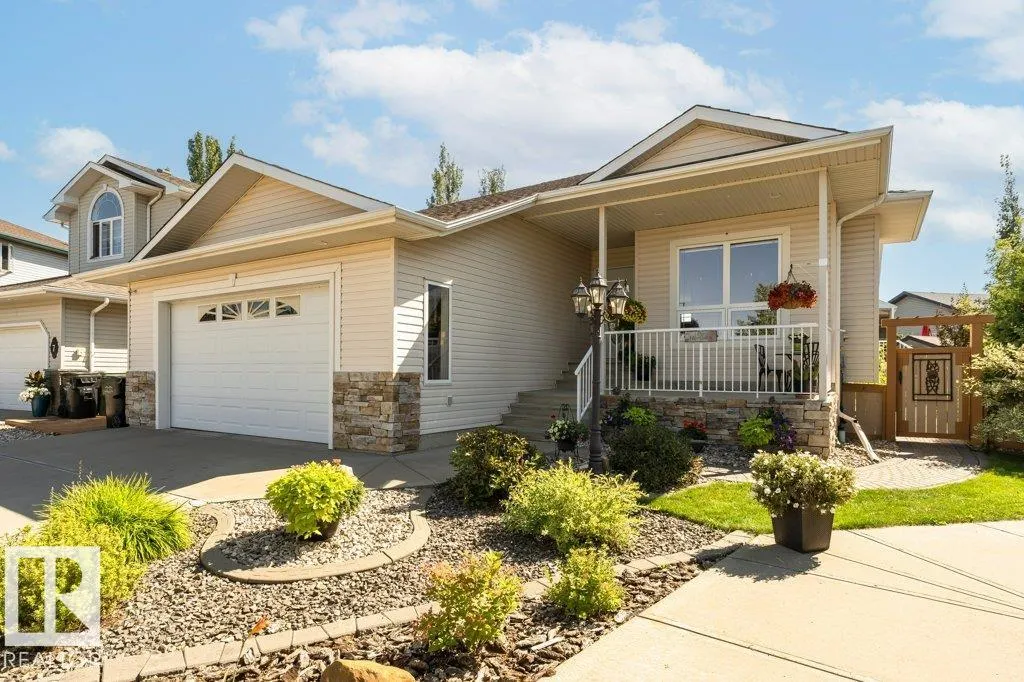6 WOODS Court